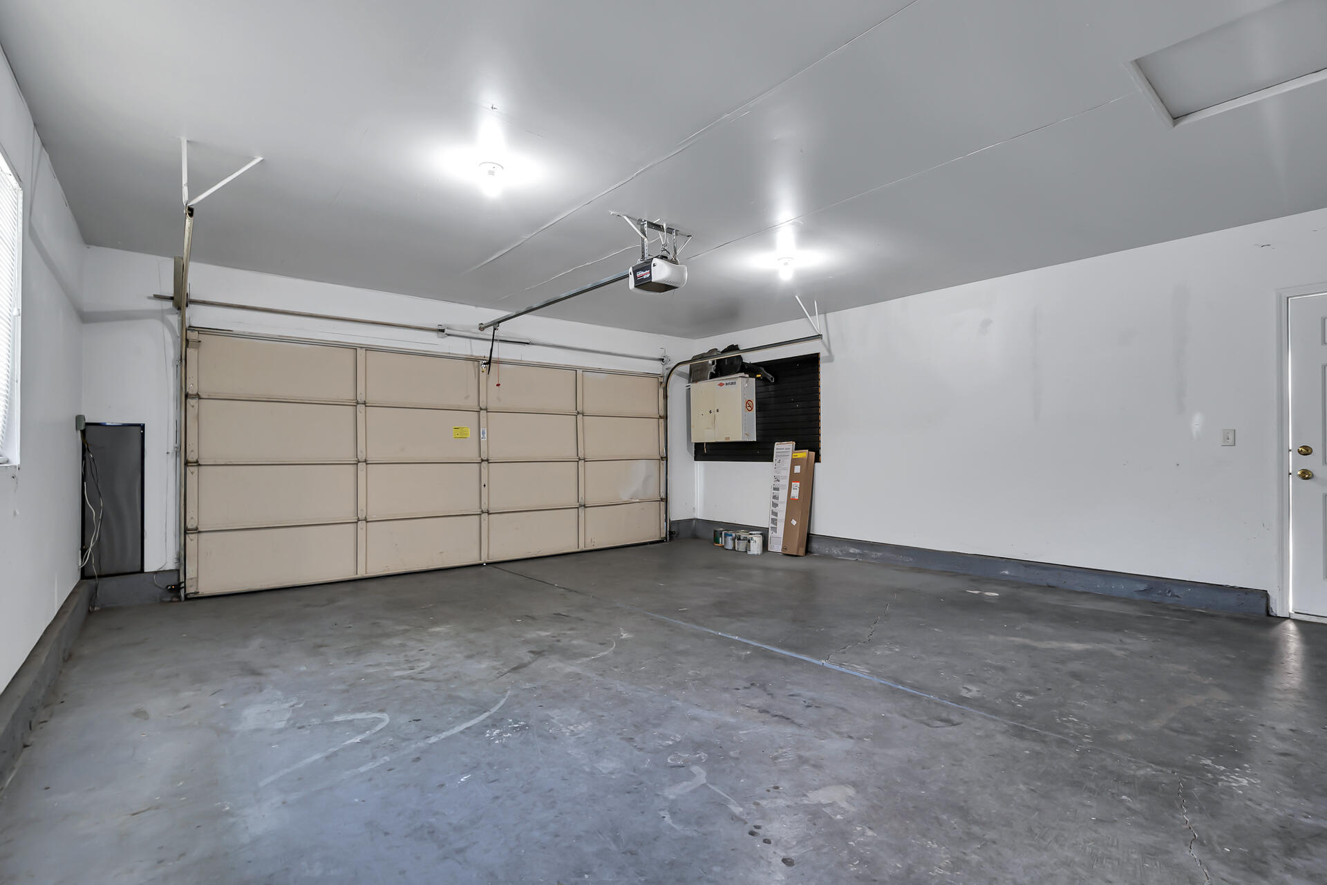 main property photo 59