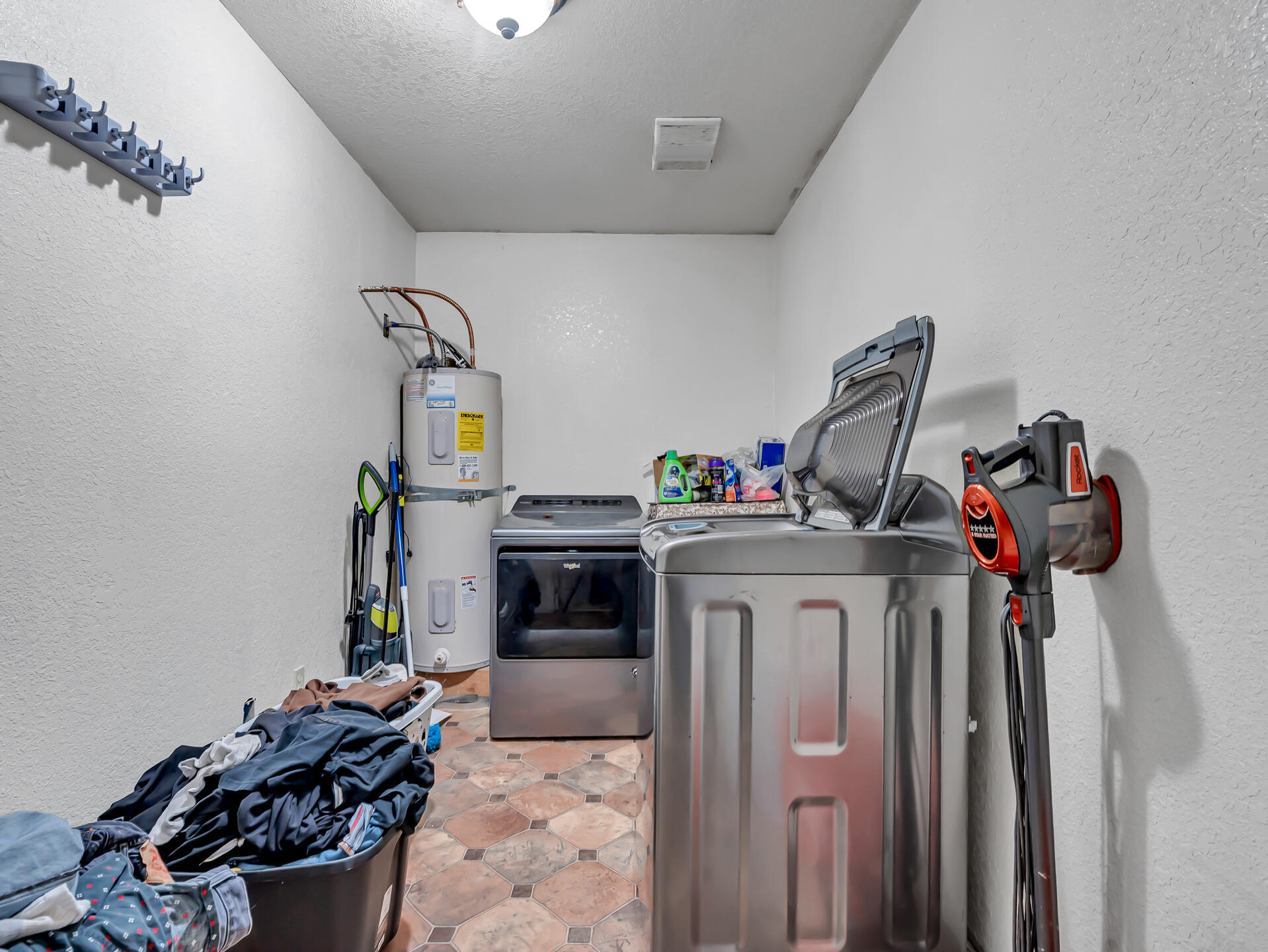 main property photo 73