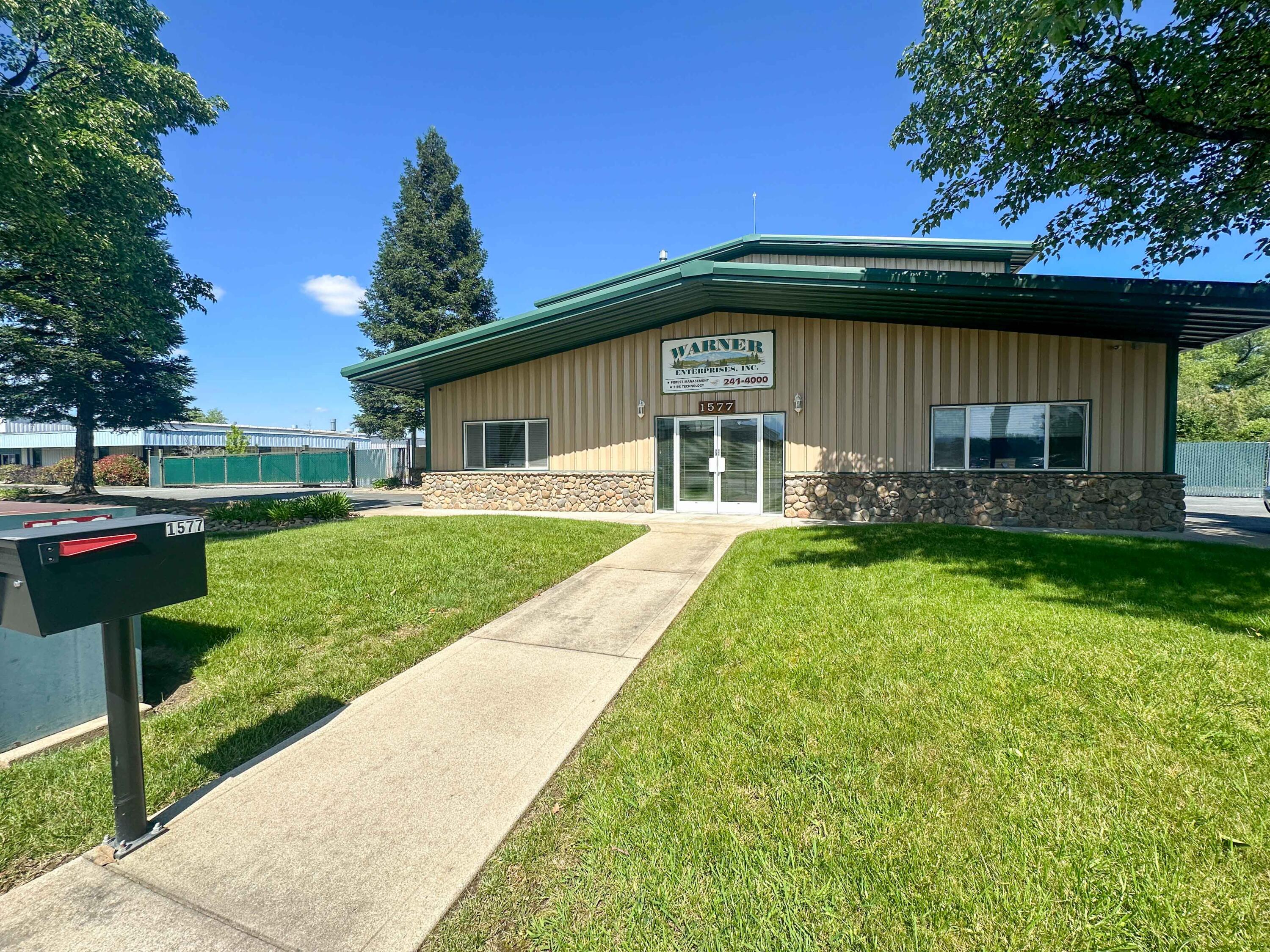 main property photo 2
