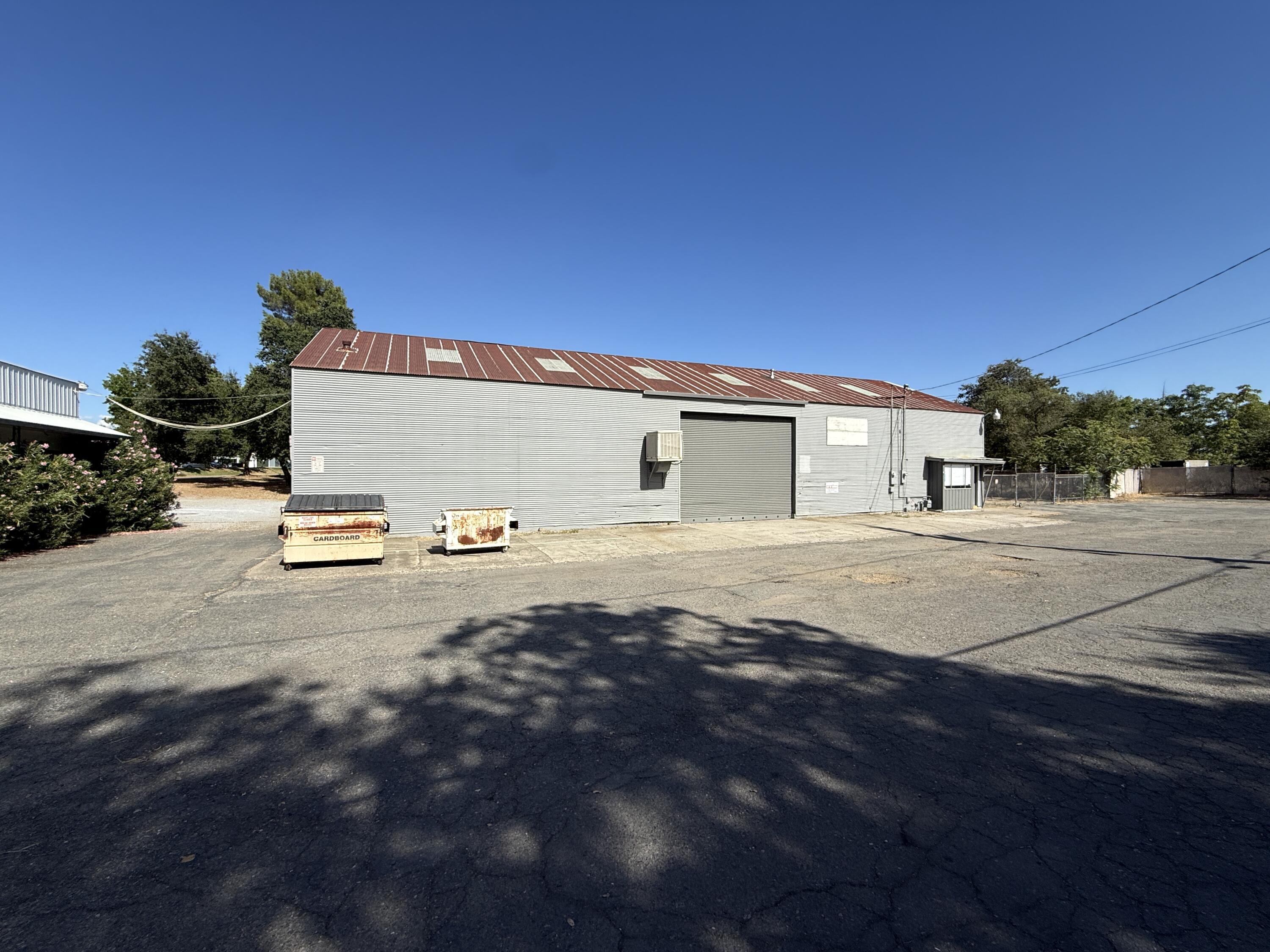 main property photo 14