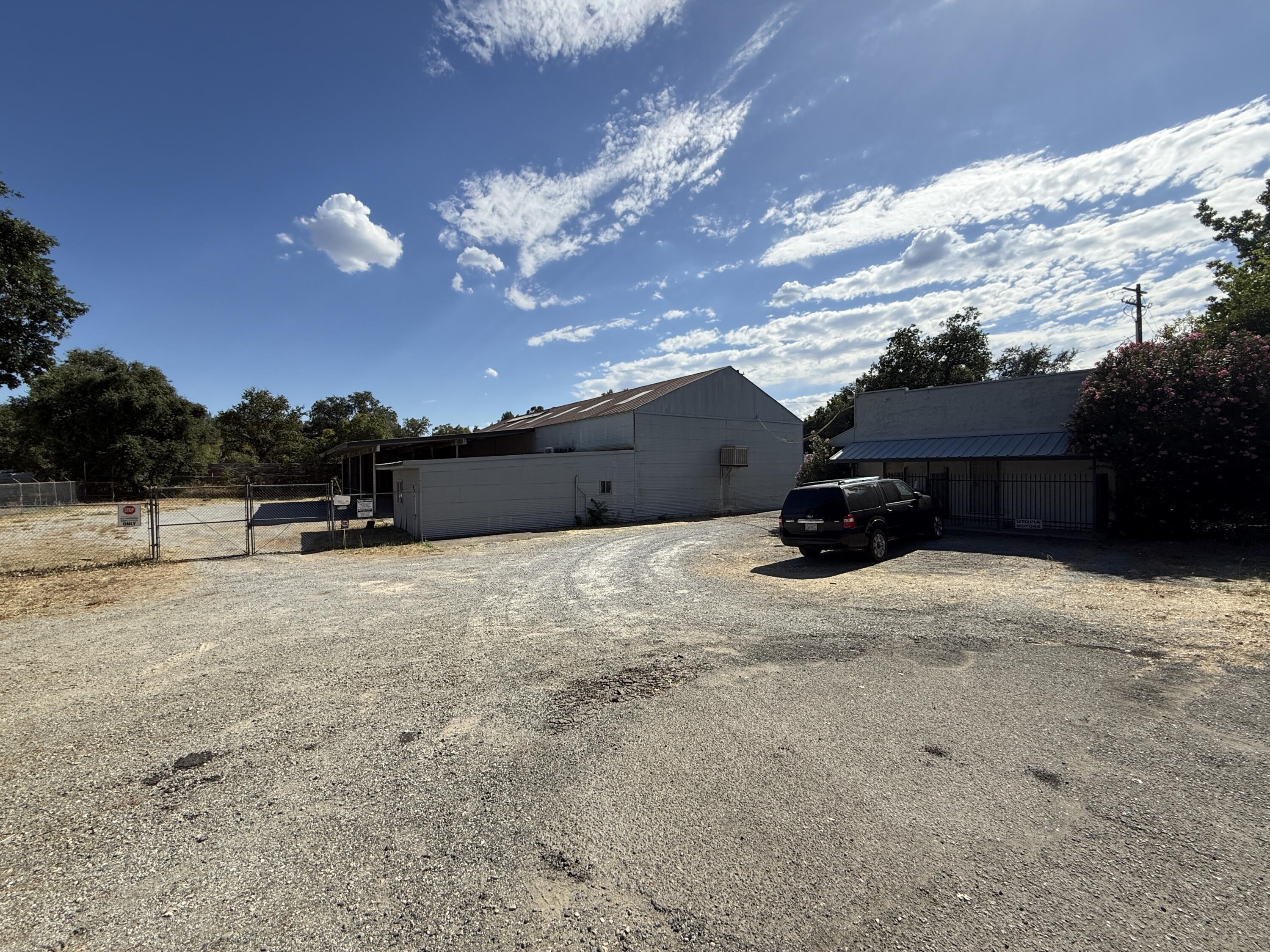 main property photo 17