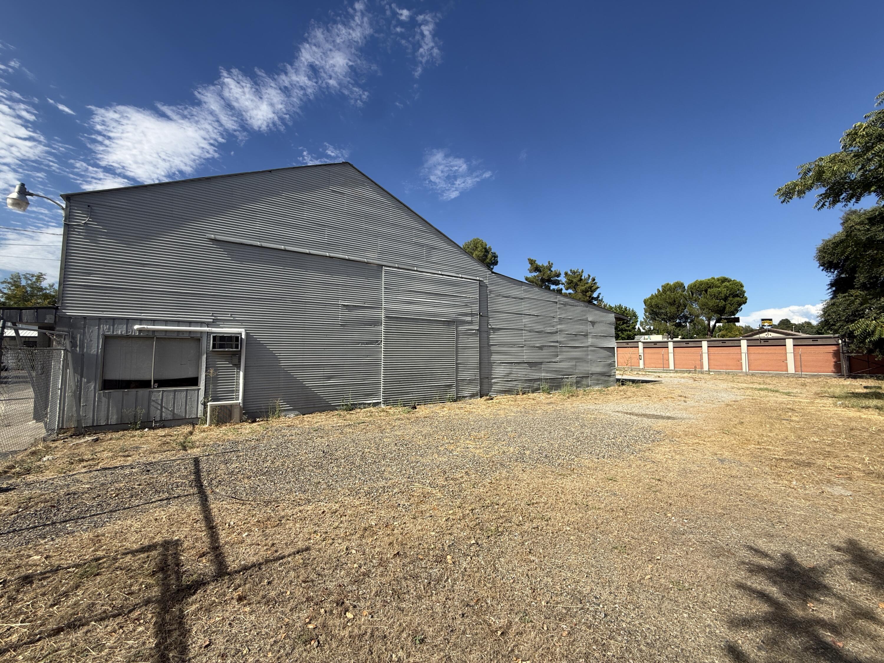 main property photo 29