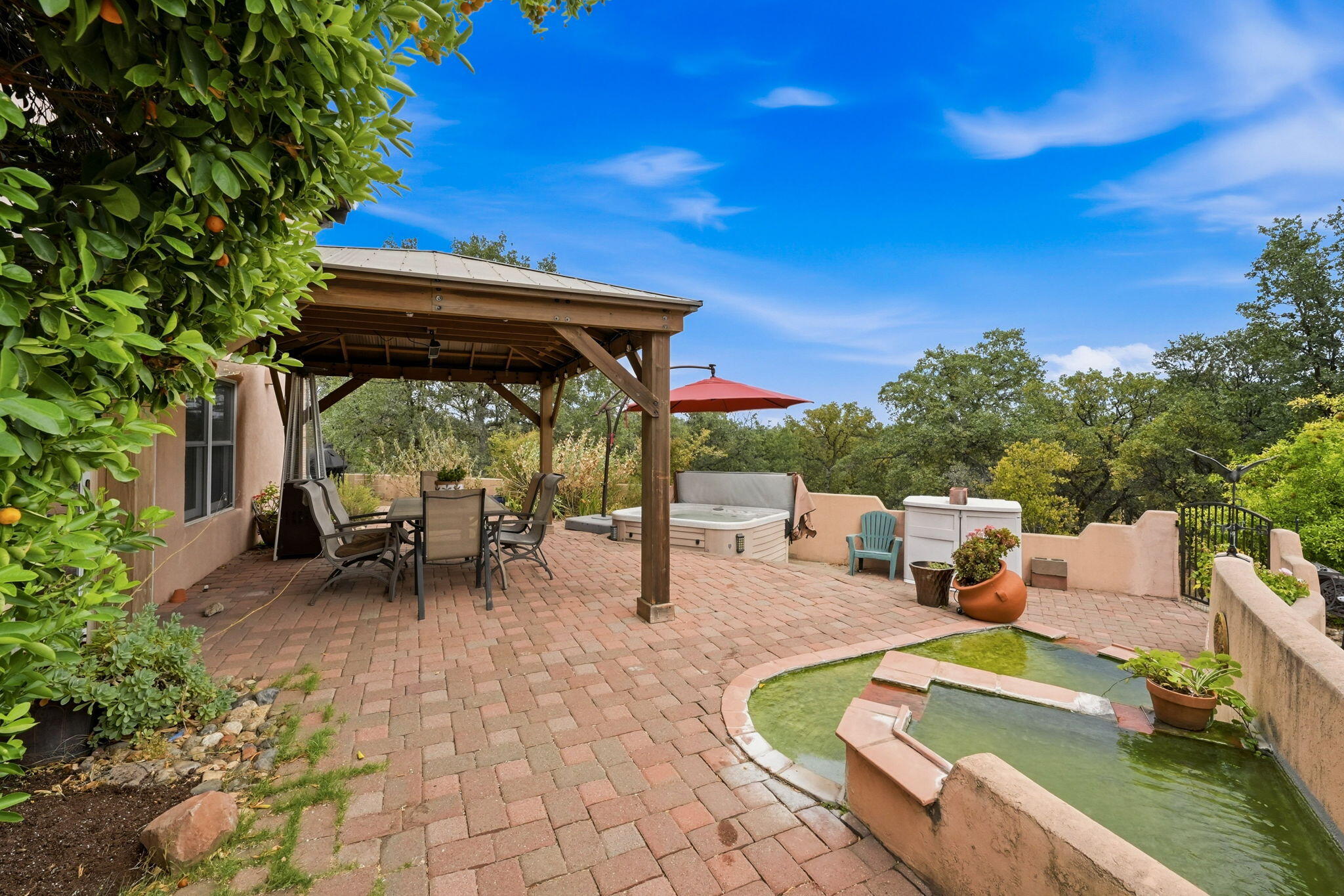 main property photo 28