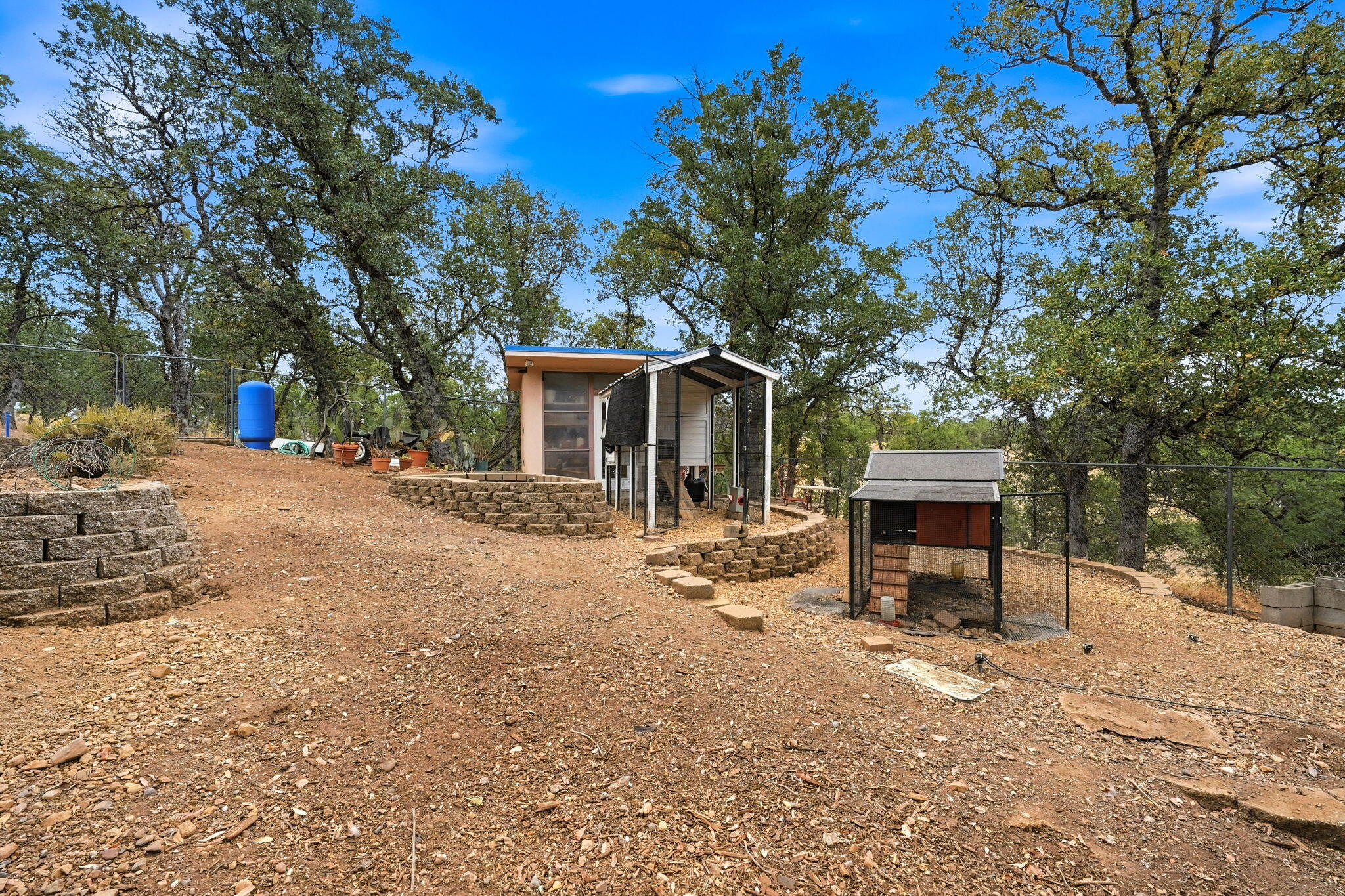 main property photo 37