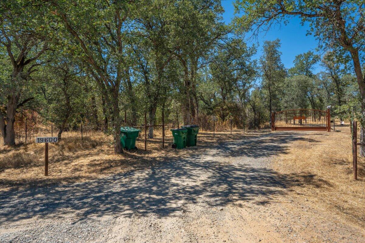 main property photo 90