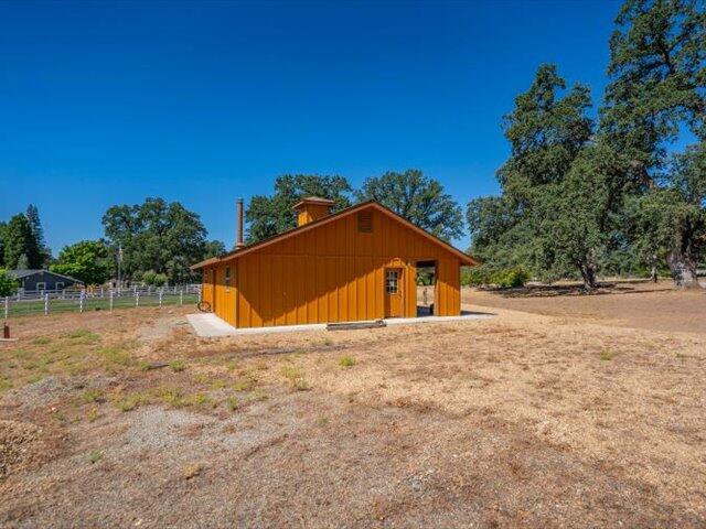 main property photo 78