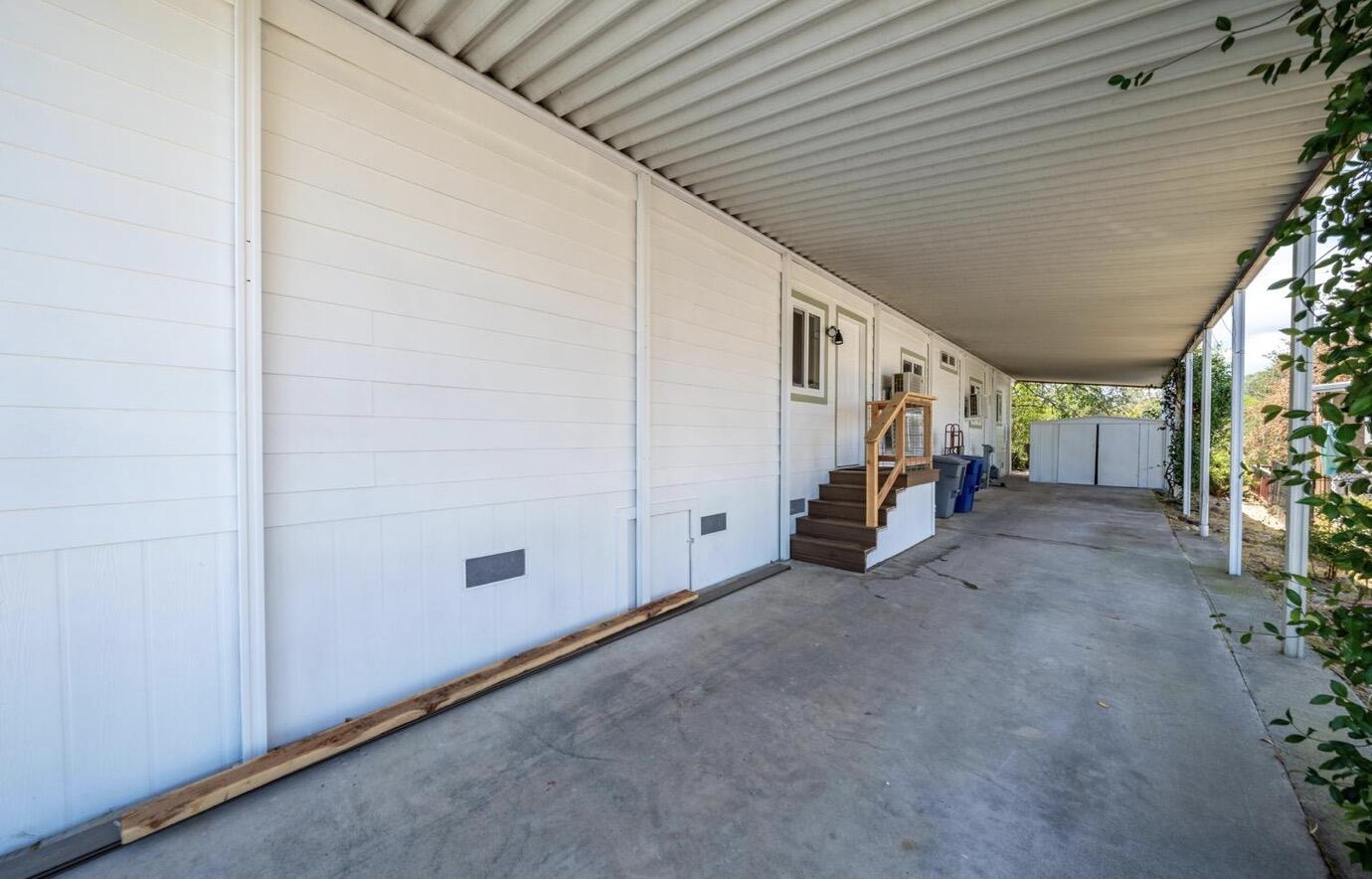 main property photo 75