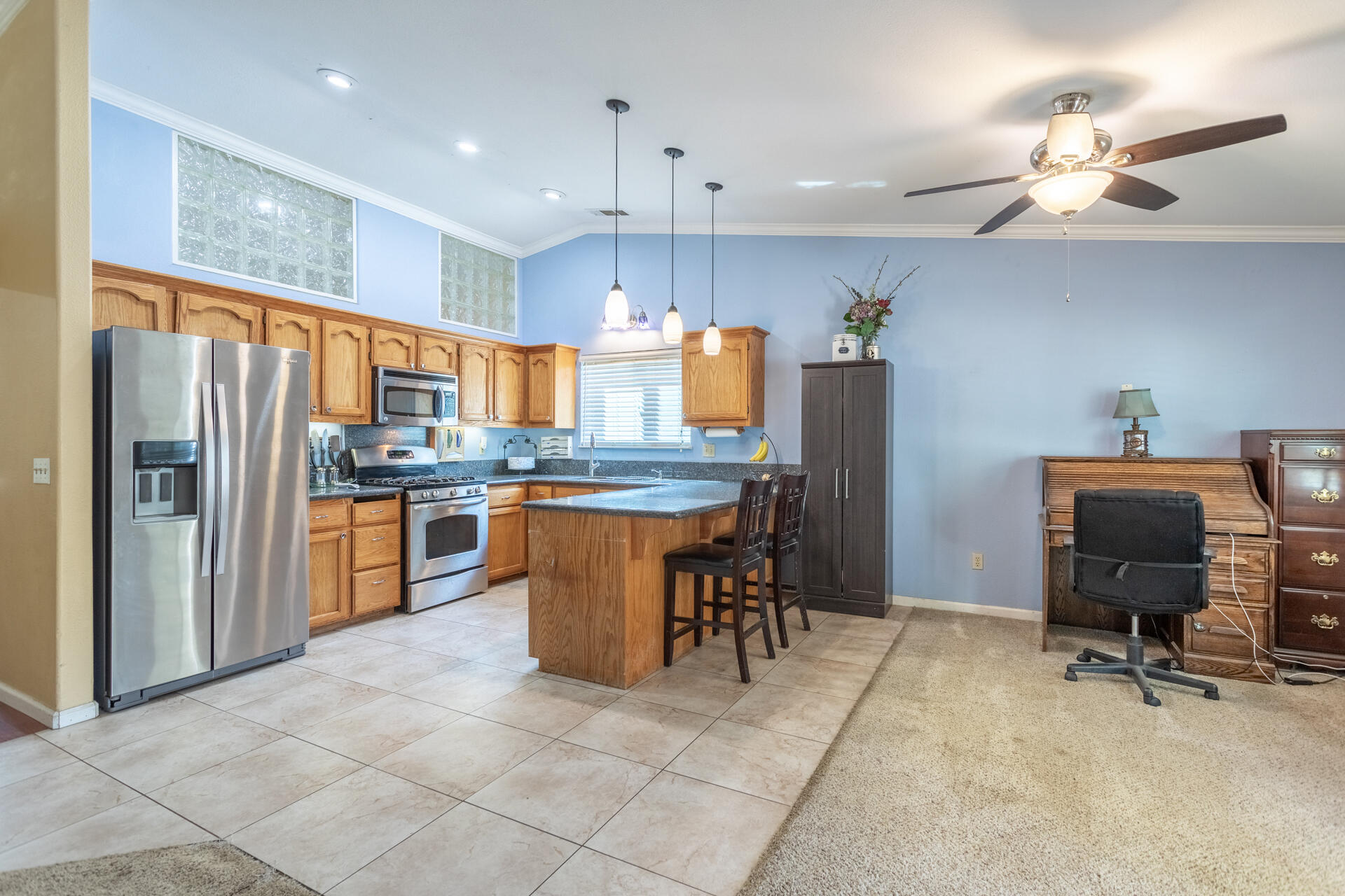main property photo 7