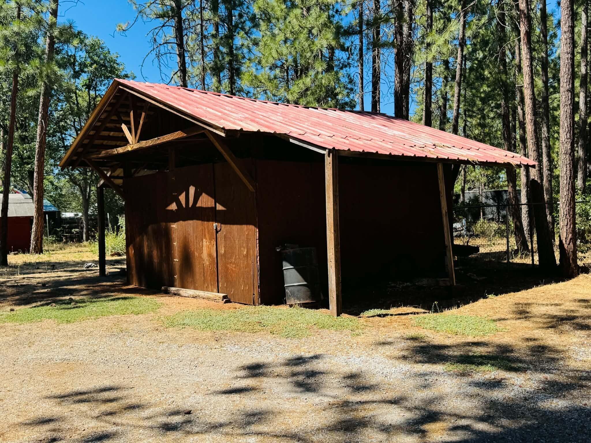 main property photo 41