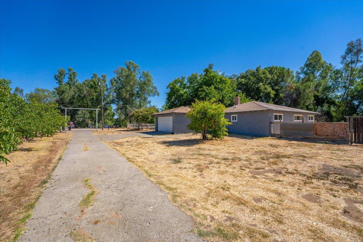 main property photo 35