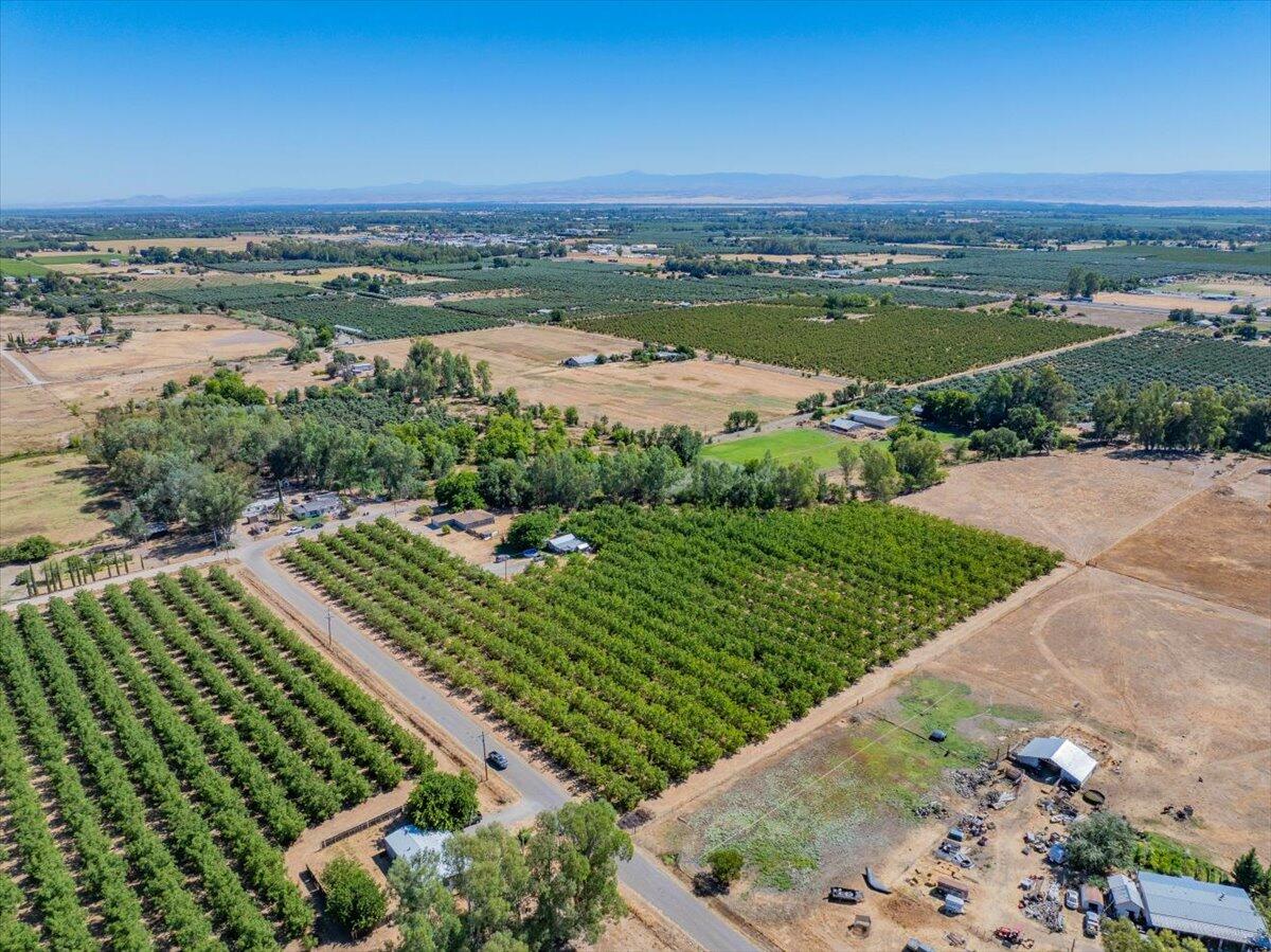 main property photo 49