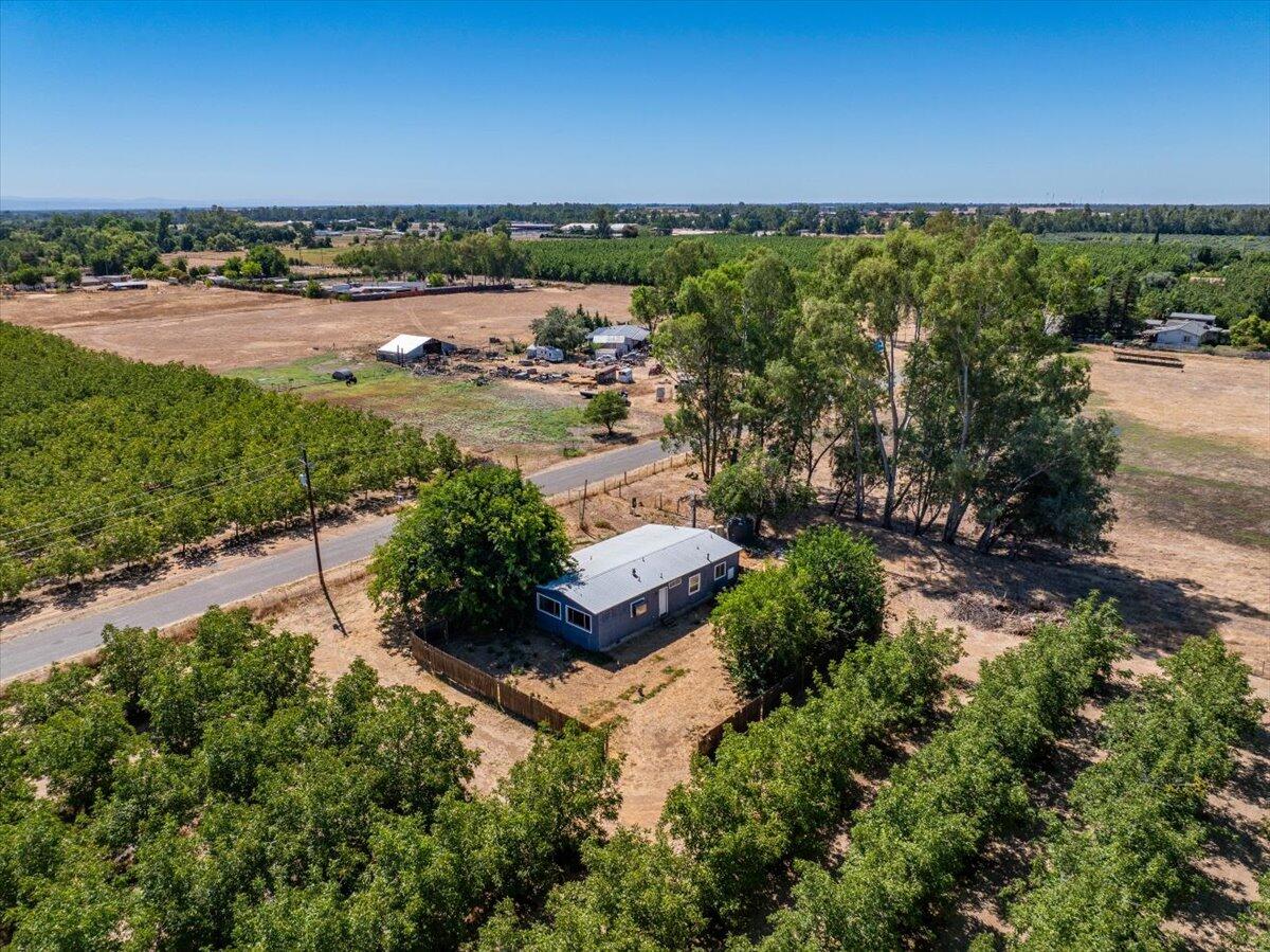 main property photo 70