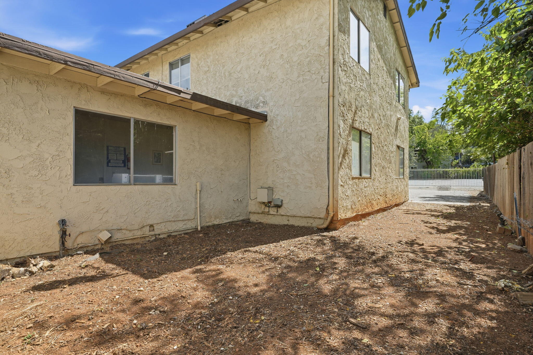 main property photo 50