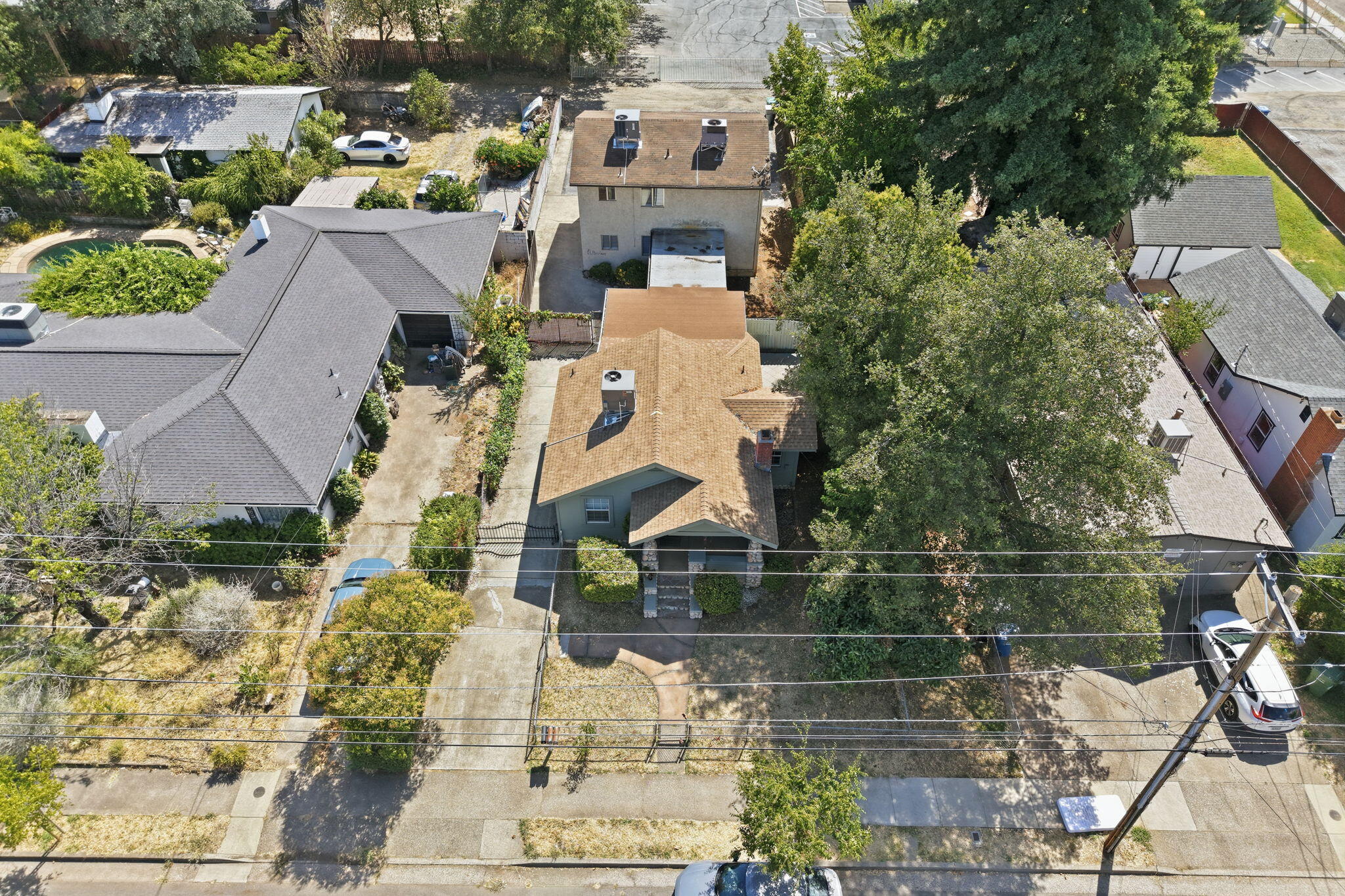 main property photo 59