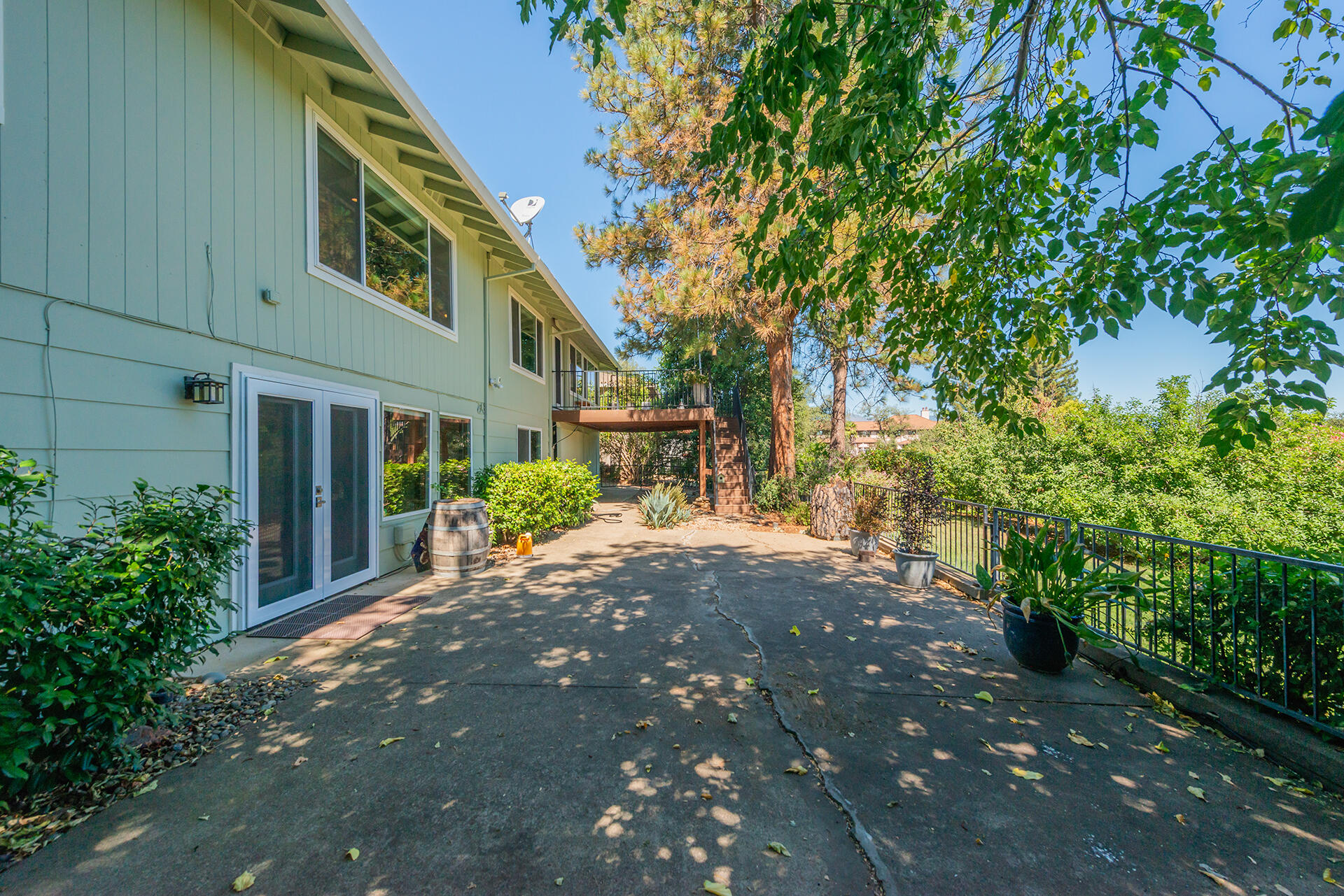 main property photo 60