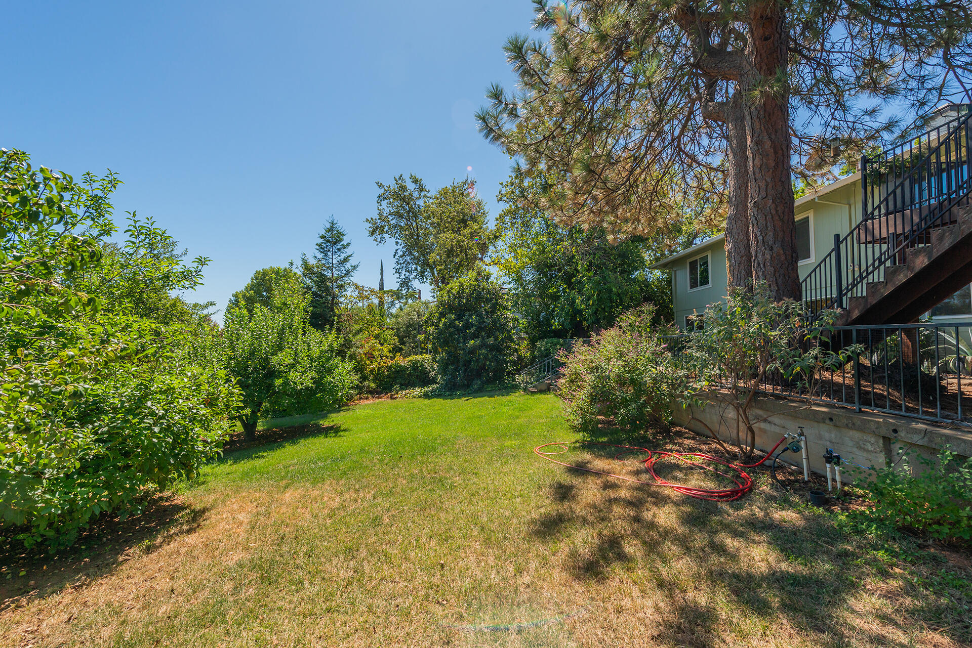 main property photo 70
