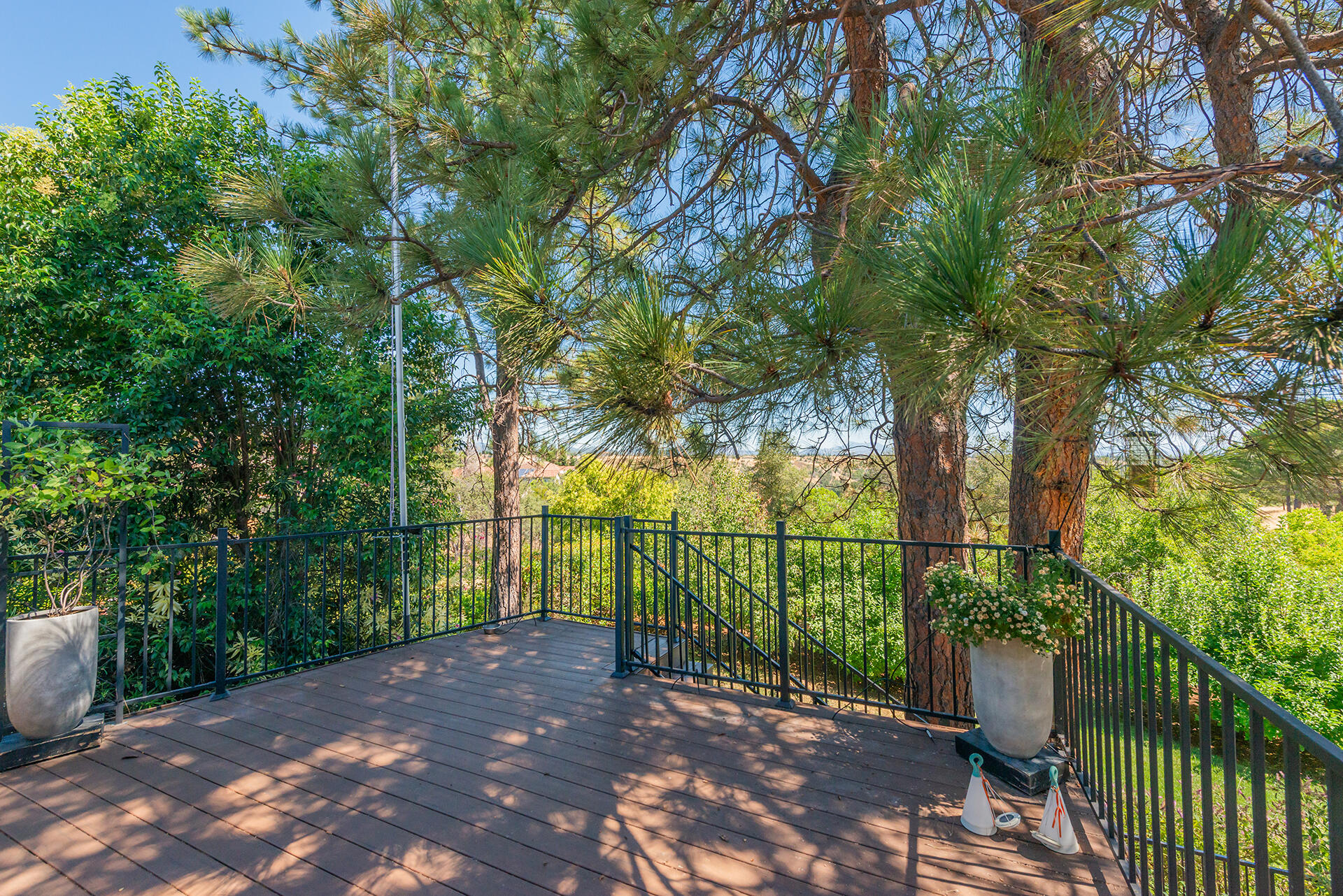 main property photo 73