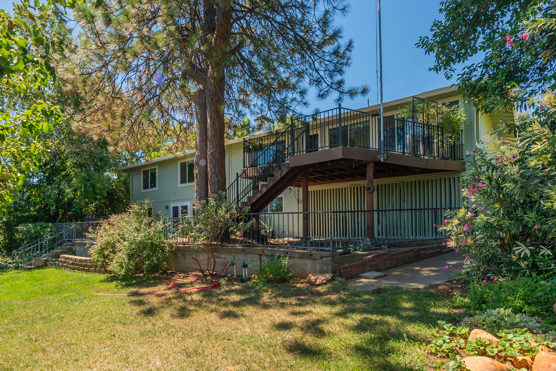 main property photo 79