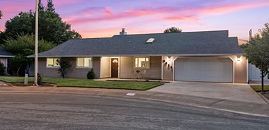 image of property with 4 Bed | 2 Bath | 1,861 Sqft