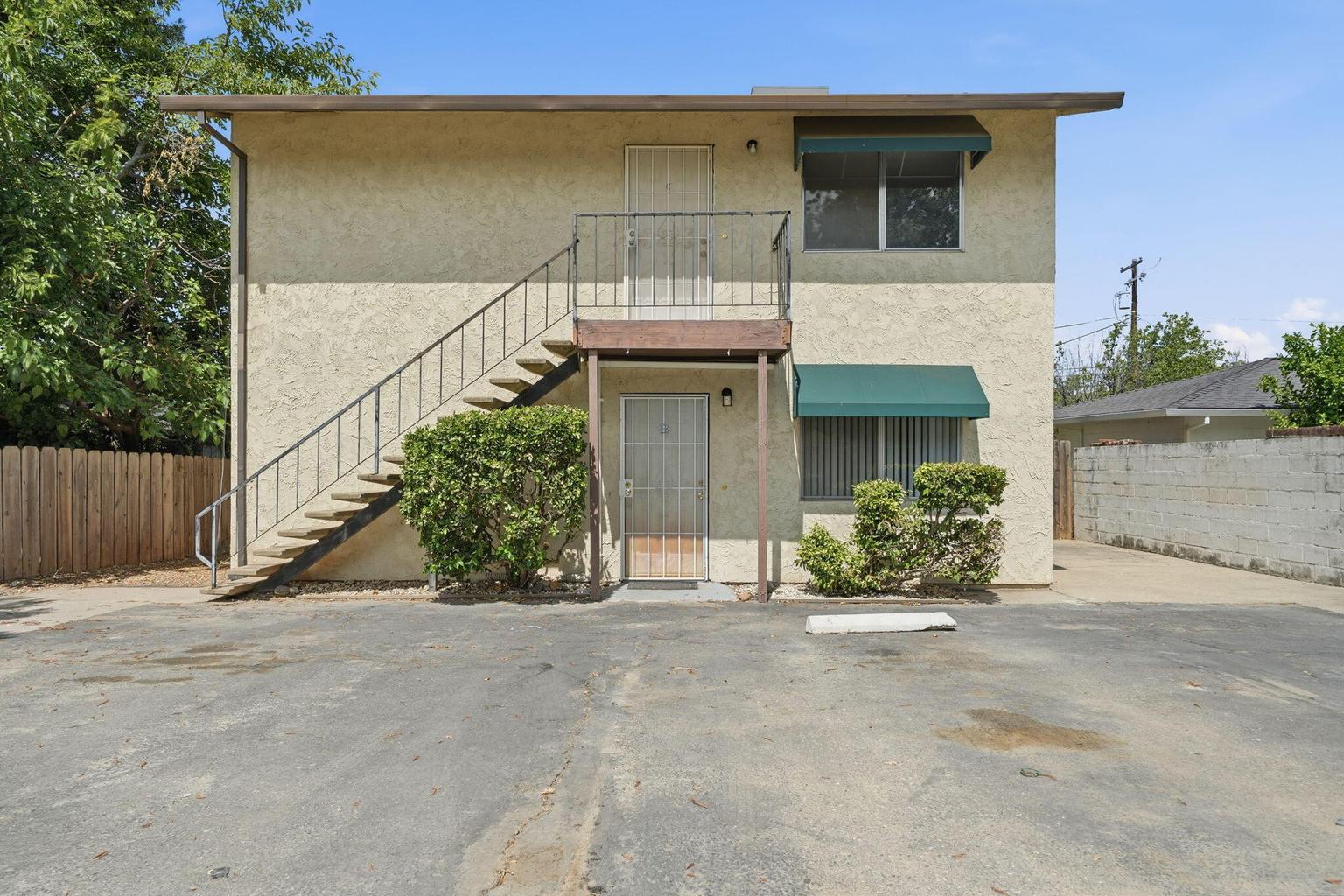 main property photo 17