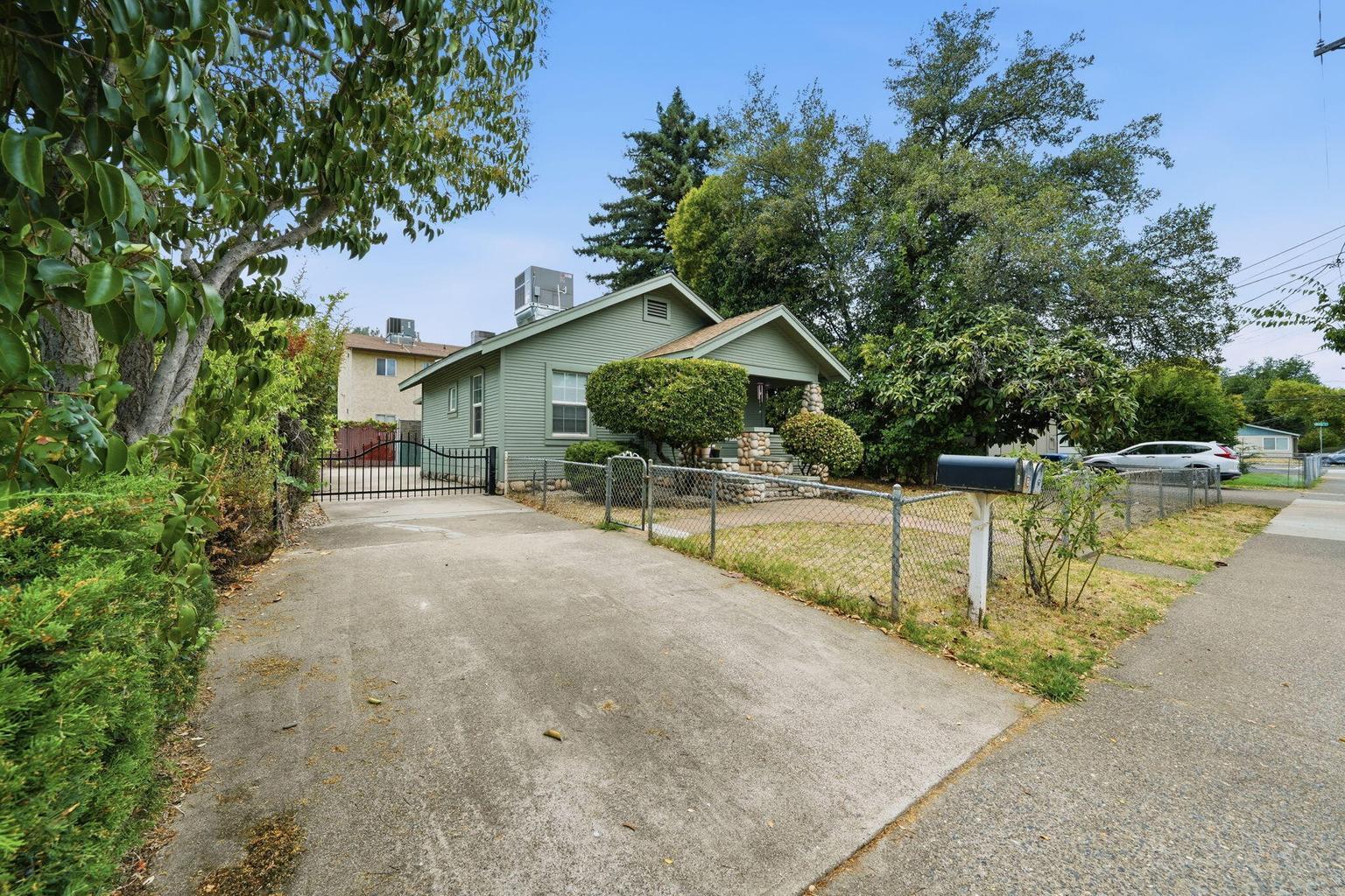 main property photo 51