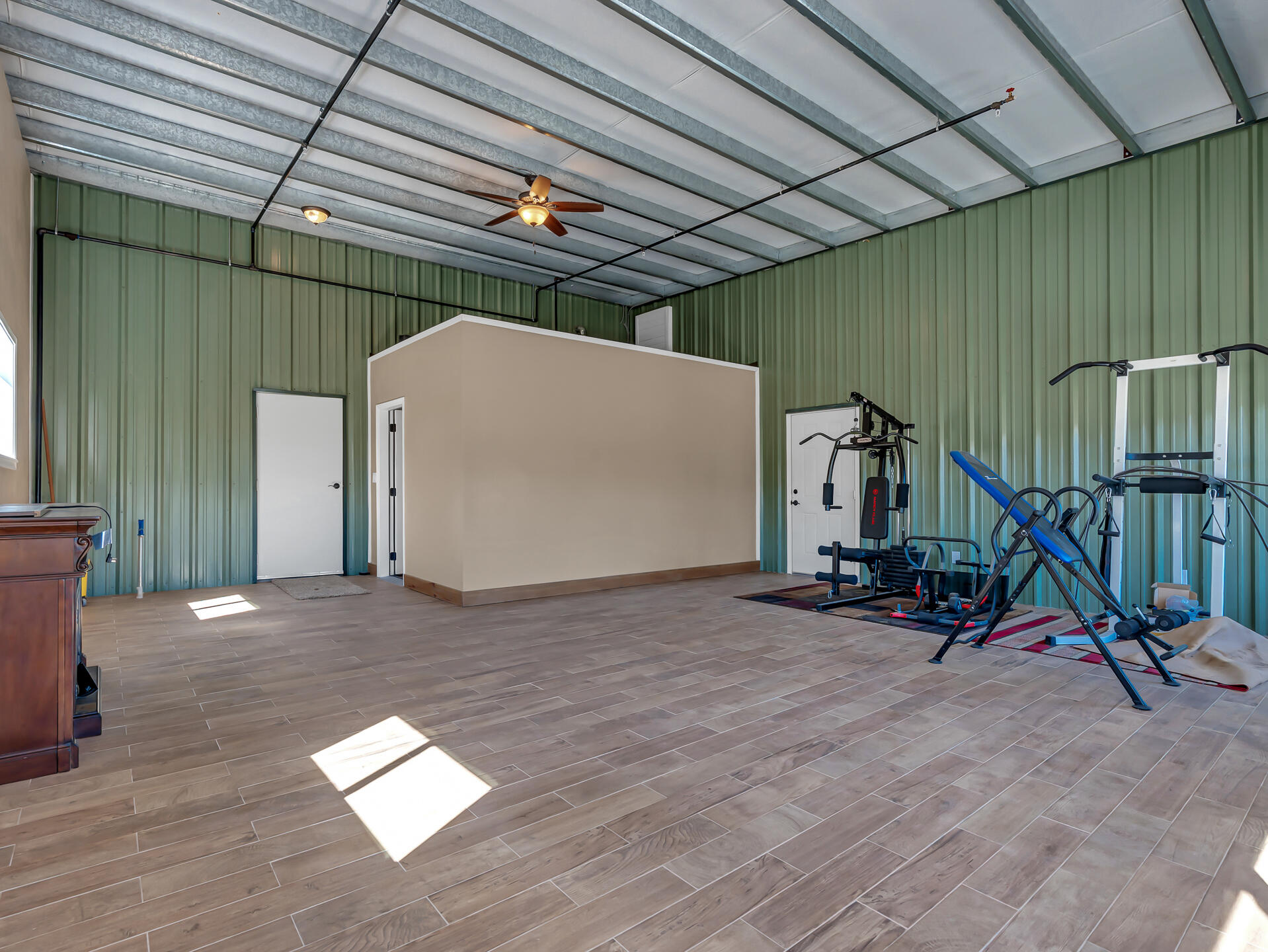 main property photo 36