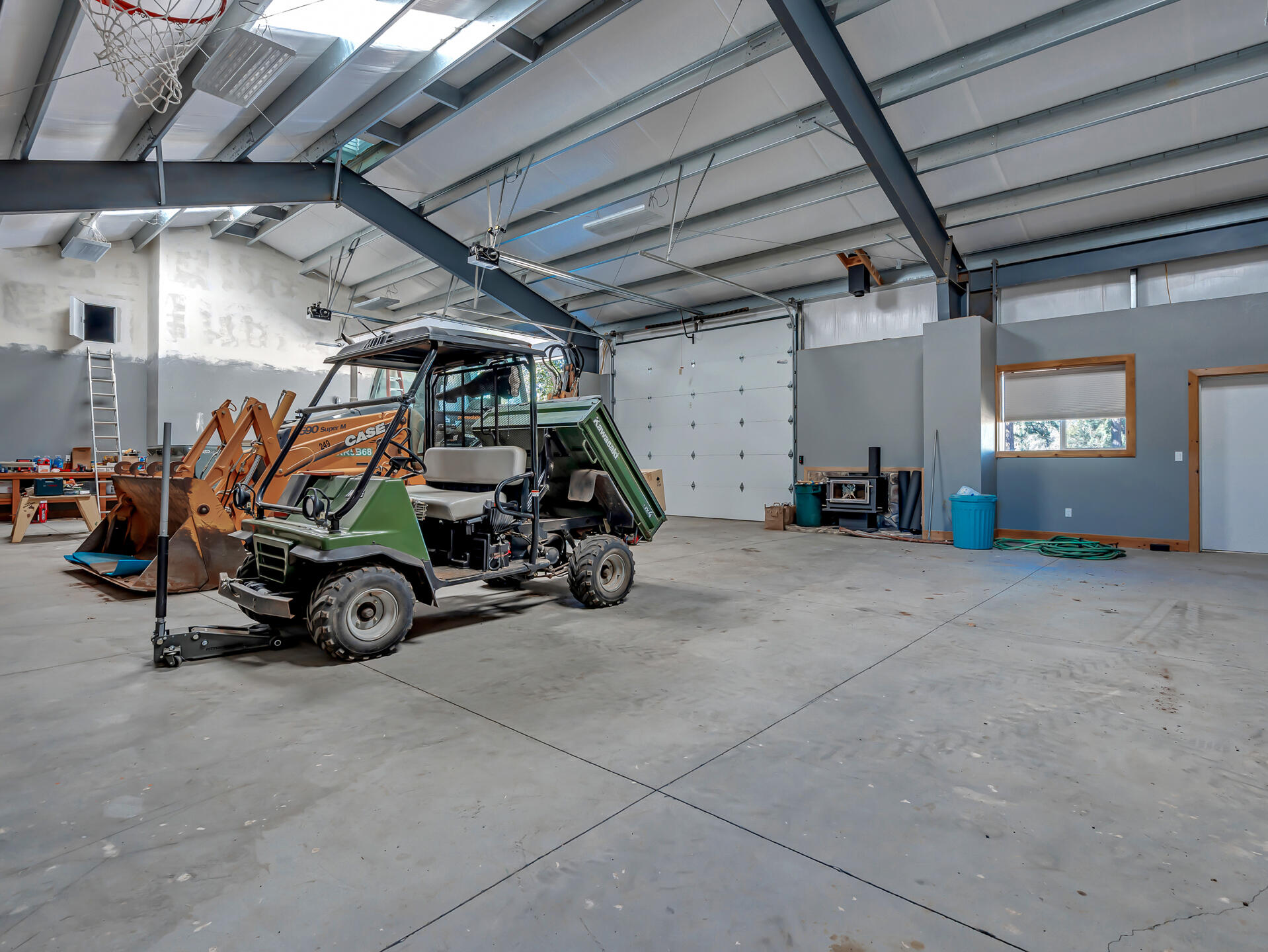 main property photo 43