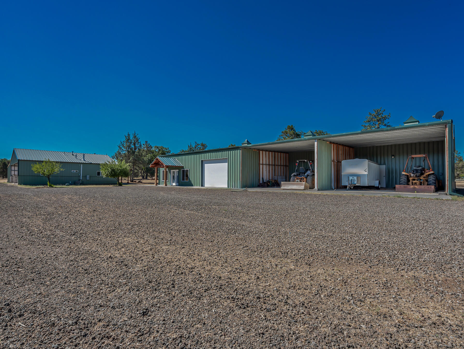 main property photo 48
