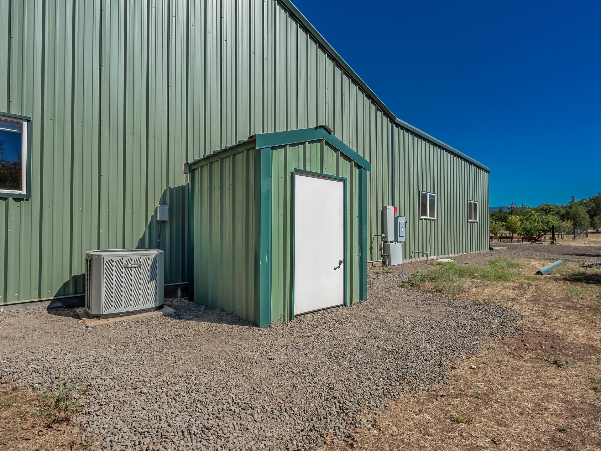 main property photo 50