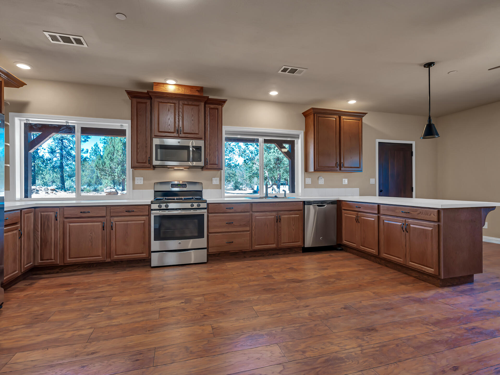 main property photo 66