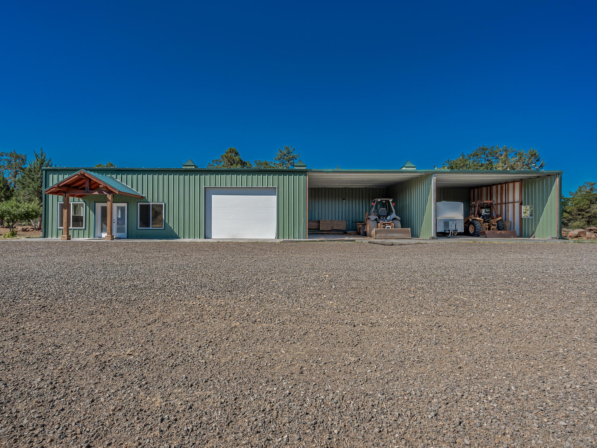 main property photo 7