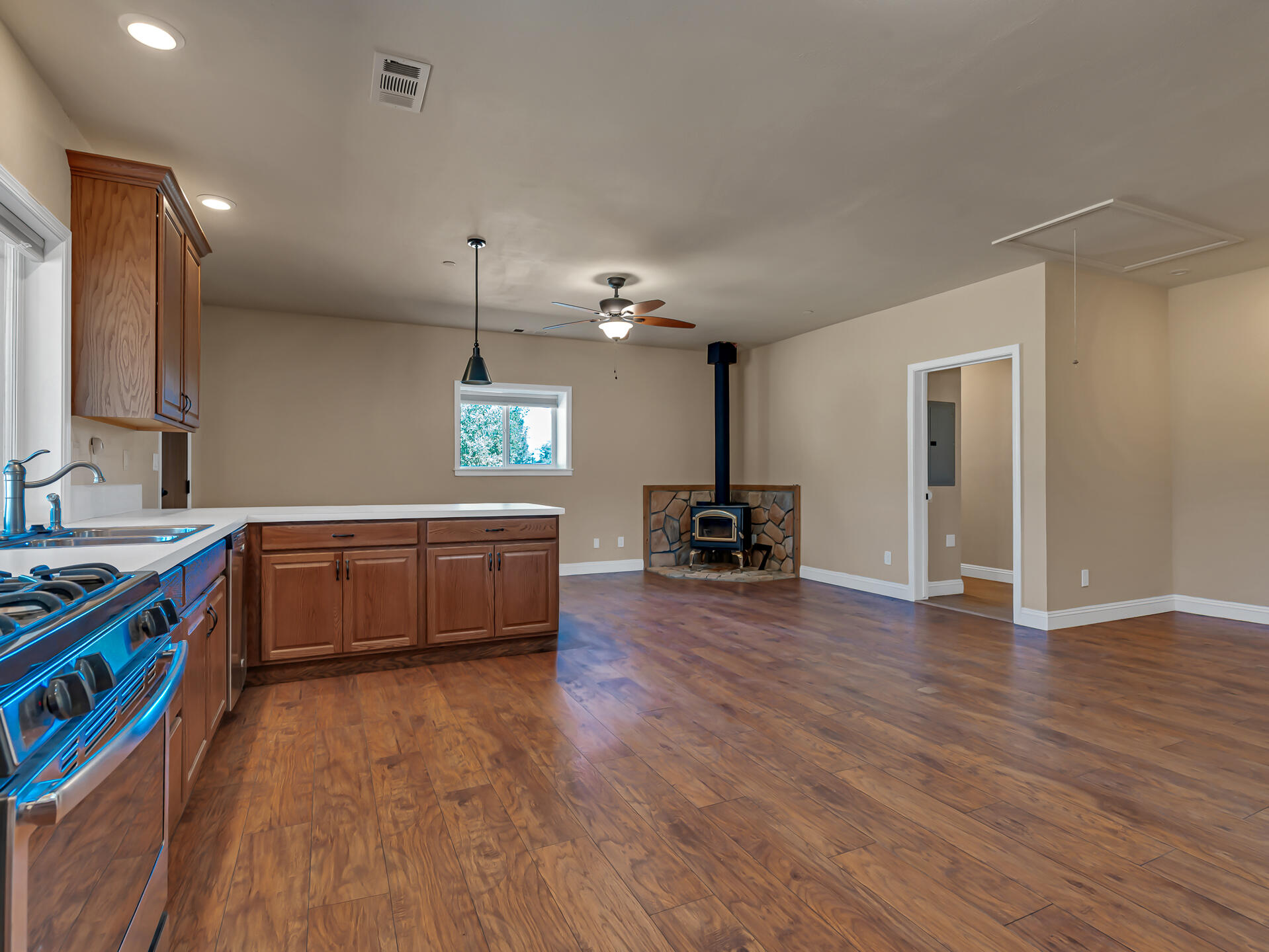 main property photo 71