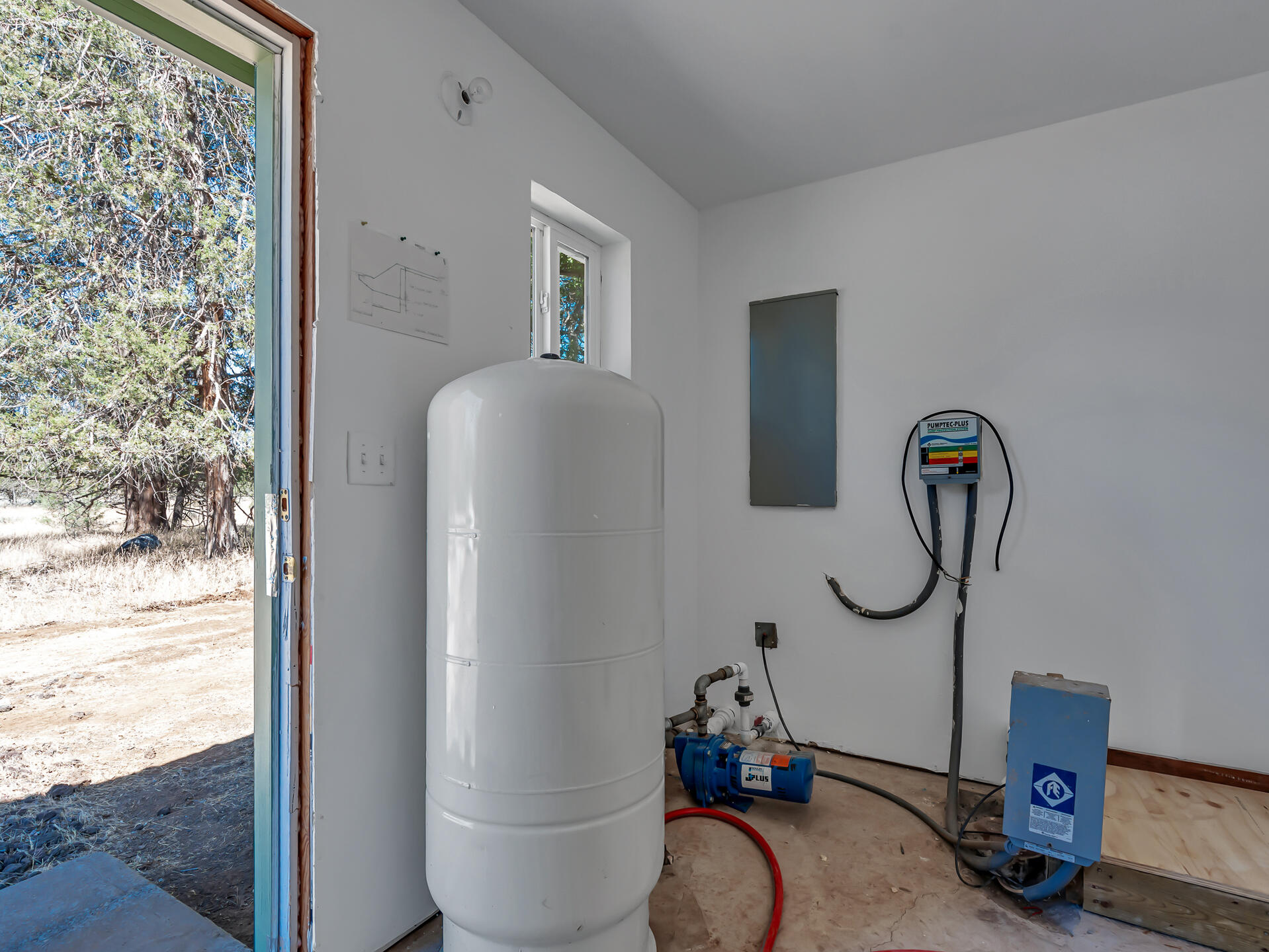 main property photo 83