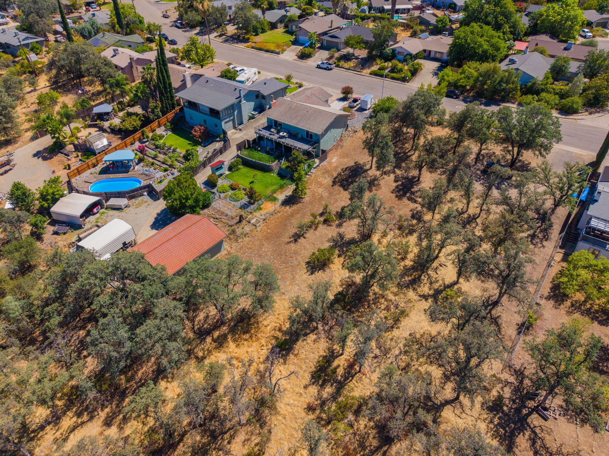 main property photo 14