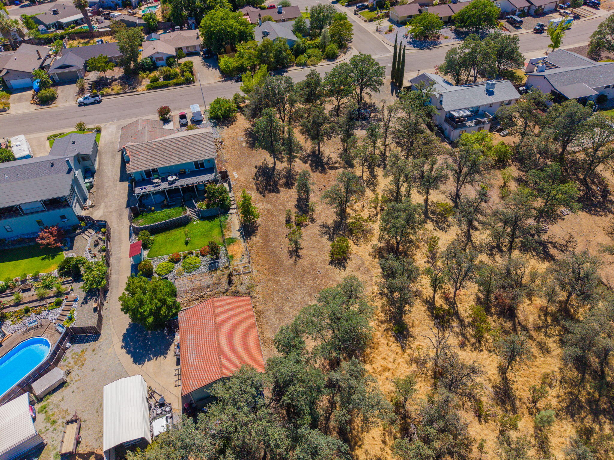 main property photo 15