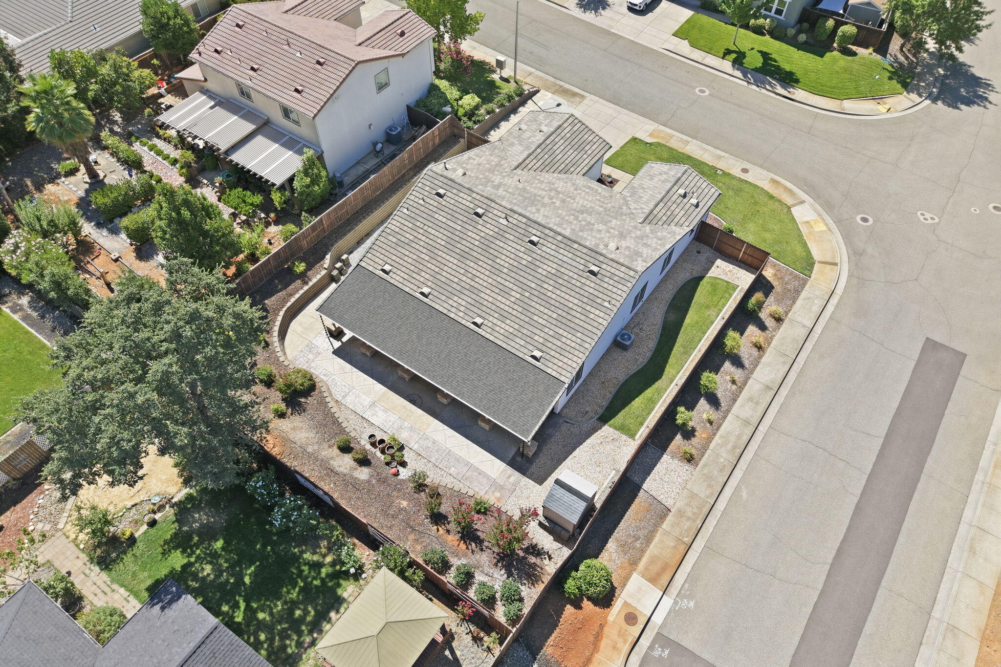 main property photo 50