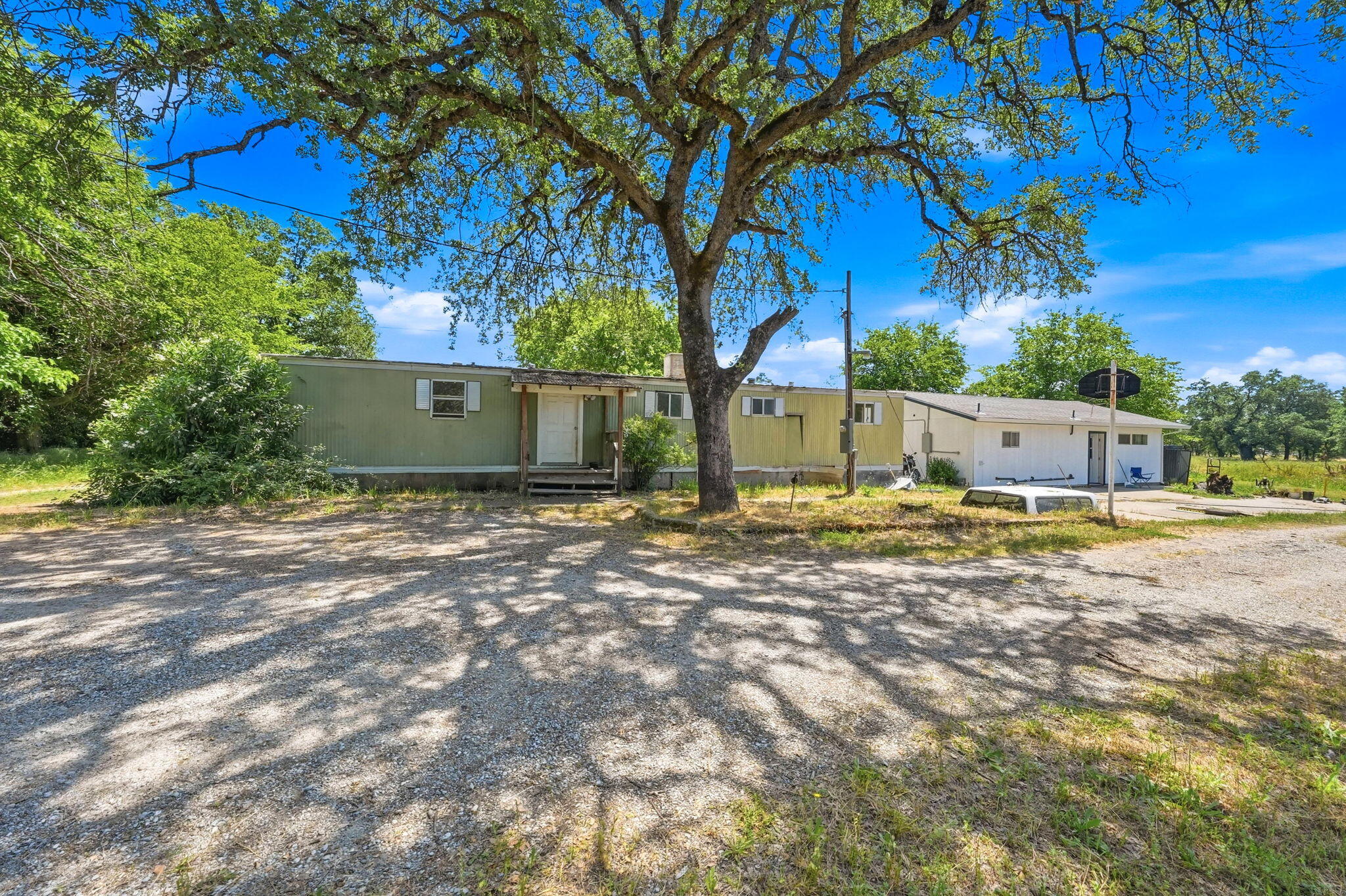 main property photo 0
