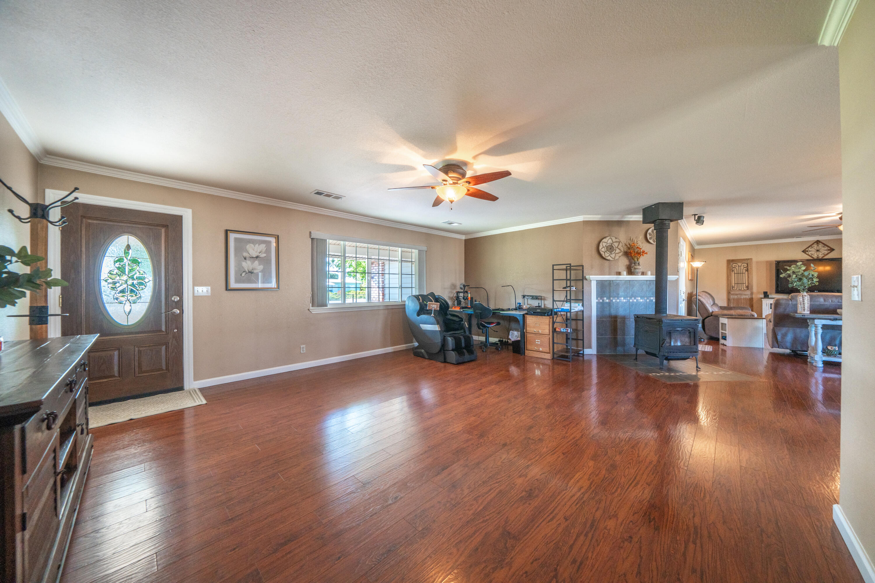 main property photo 14