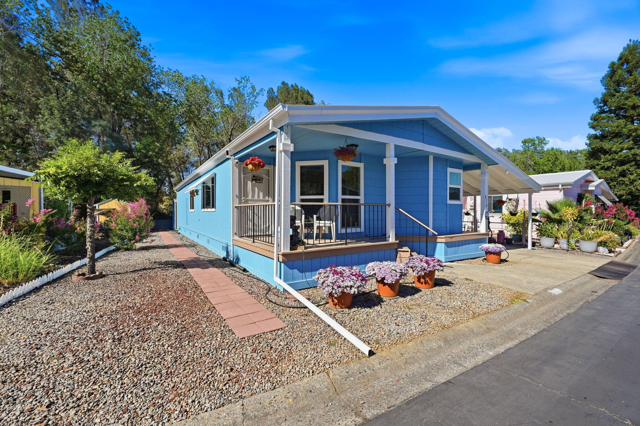 main property photo 25