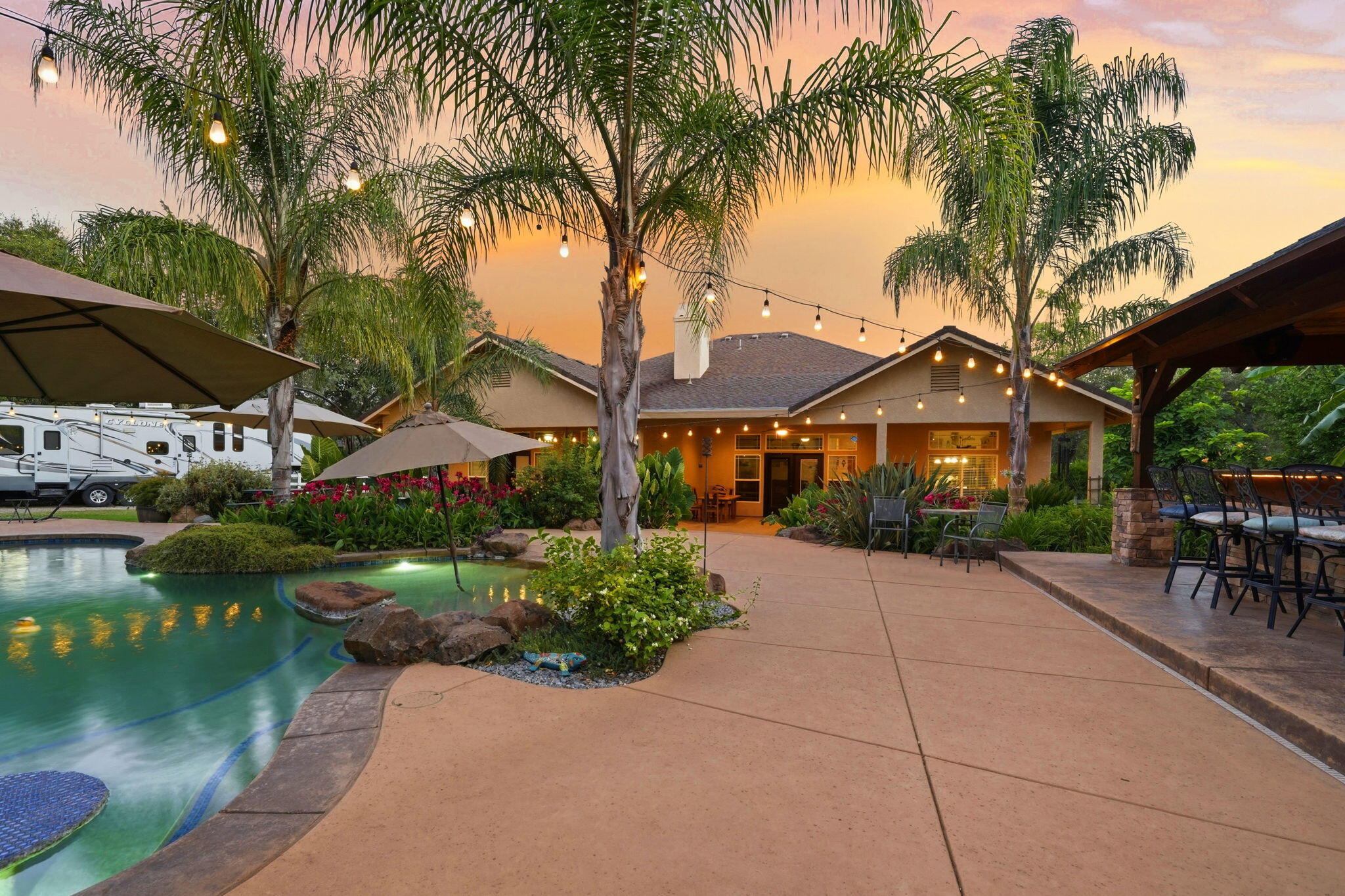 main property photo 68