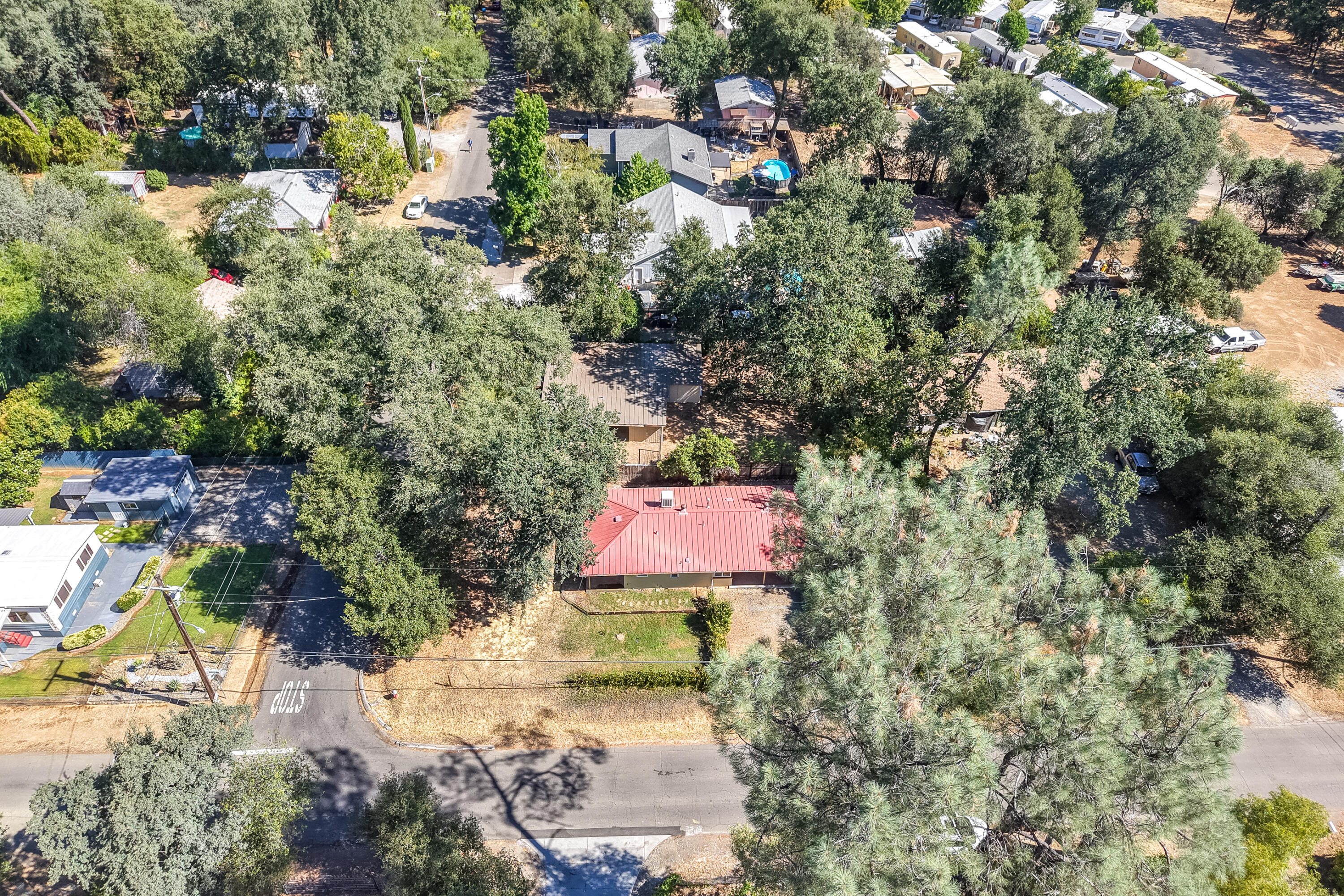 main property photo 41