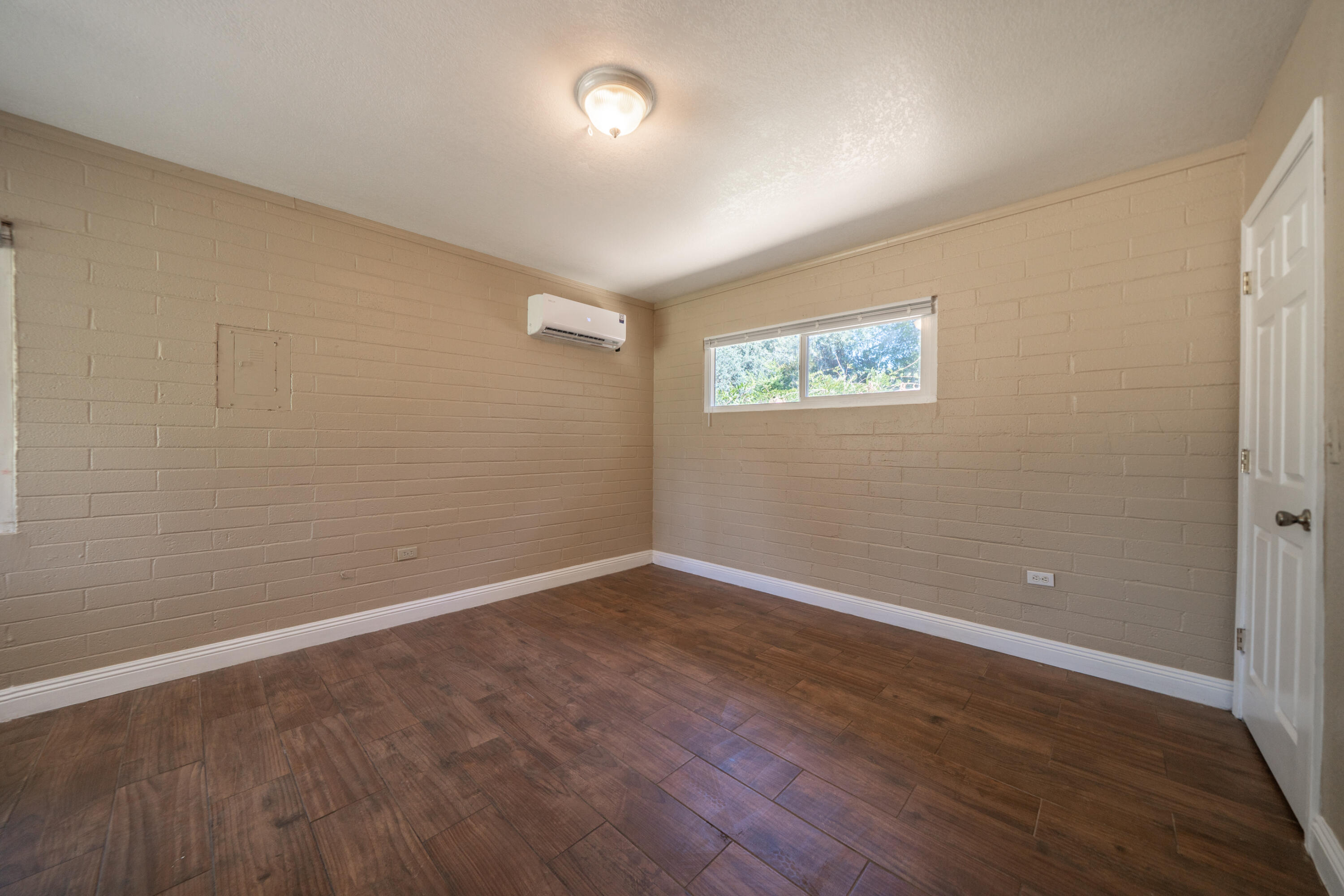 main property photo 67