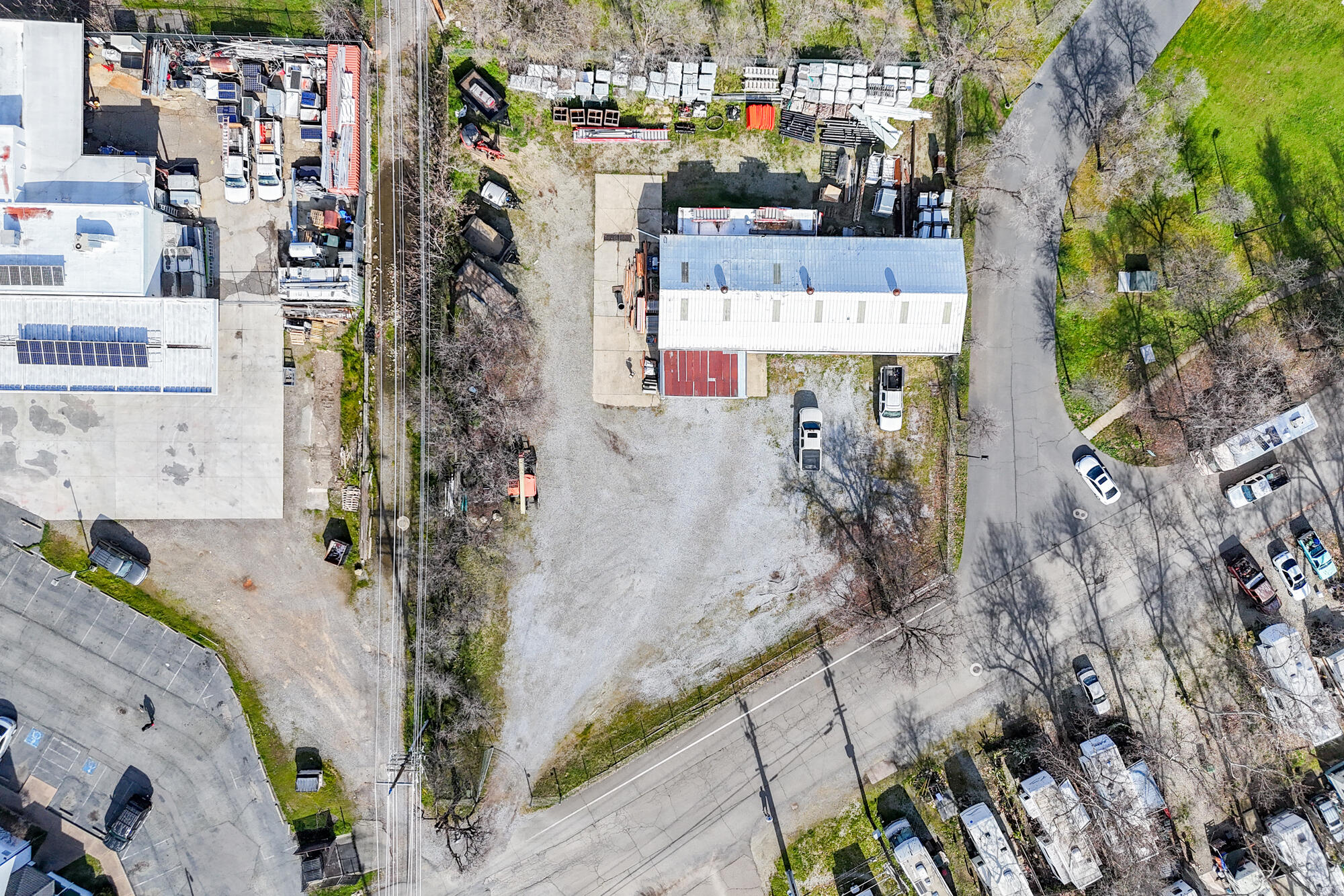 main property photo 17