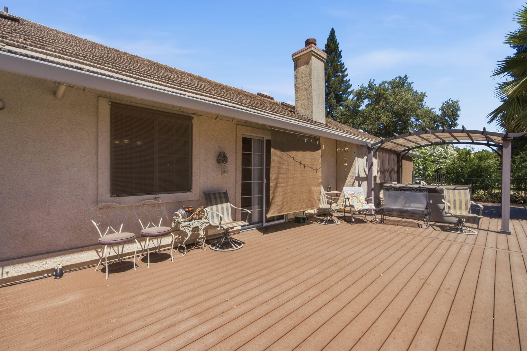 main property photo 28