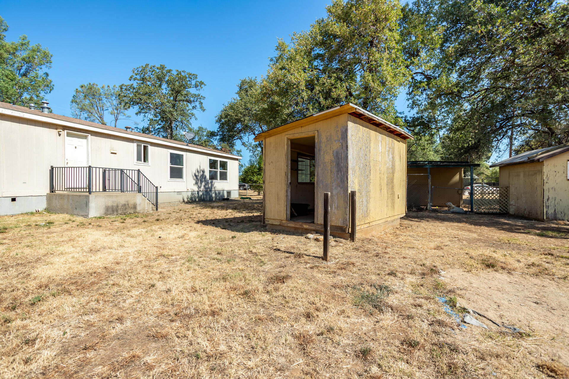main property photo 30
