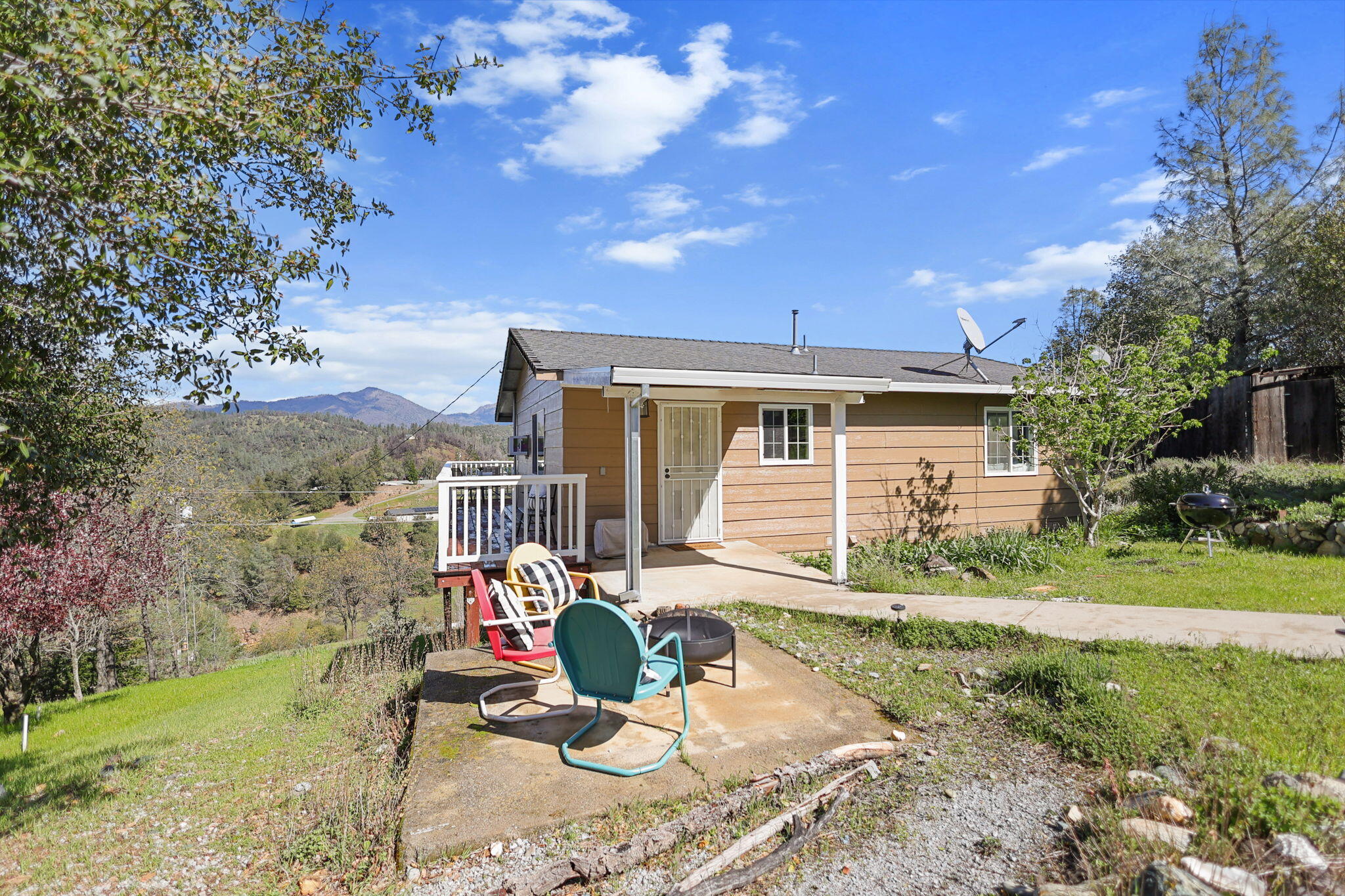 main property photo 43