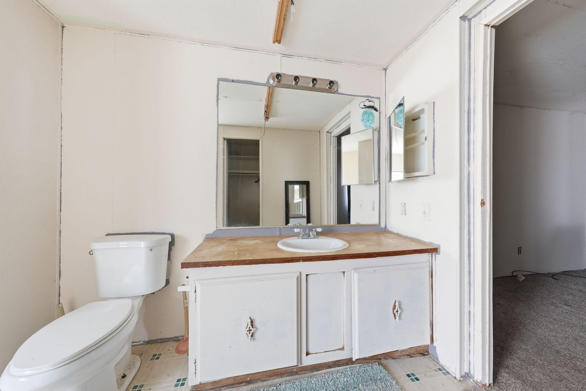 main property photo 13