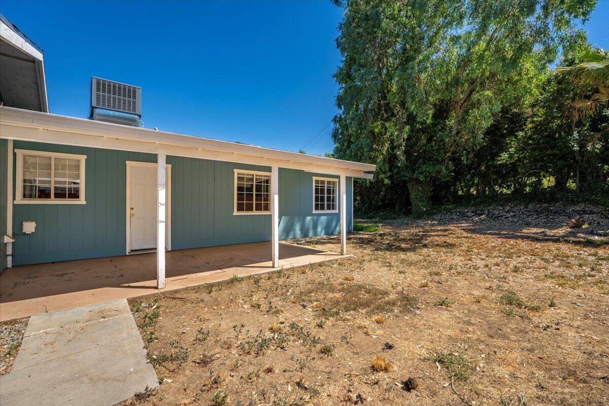 main property photo 32