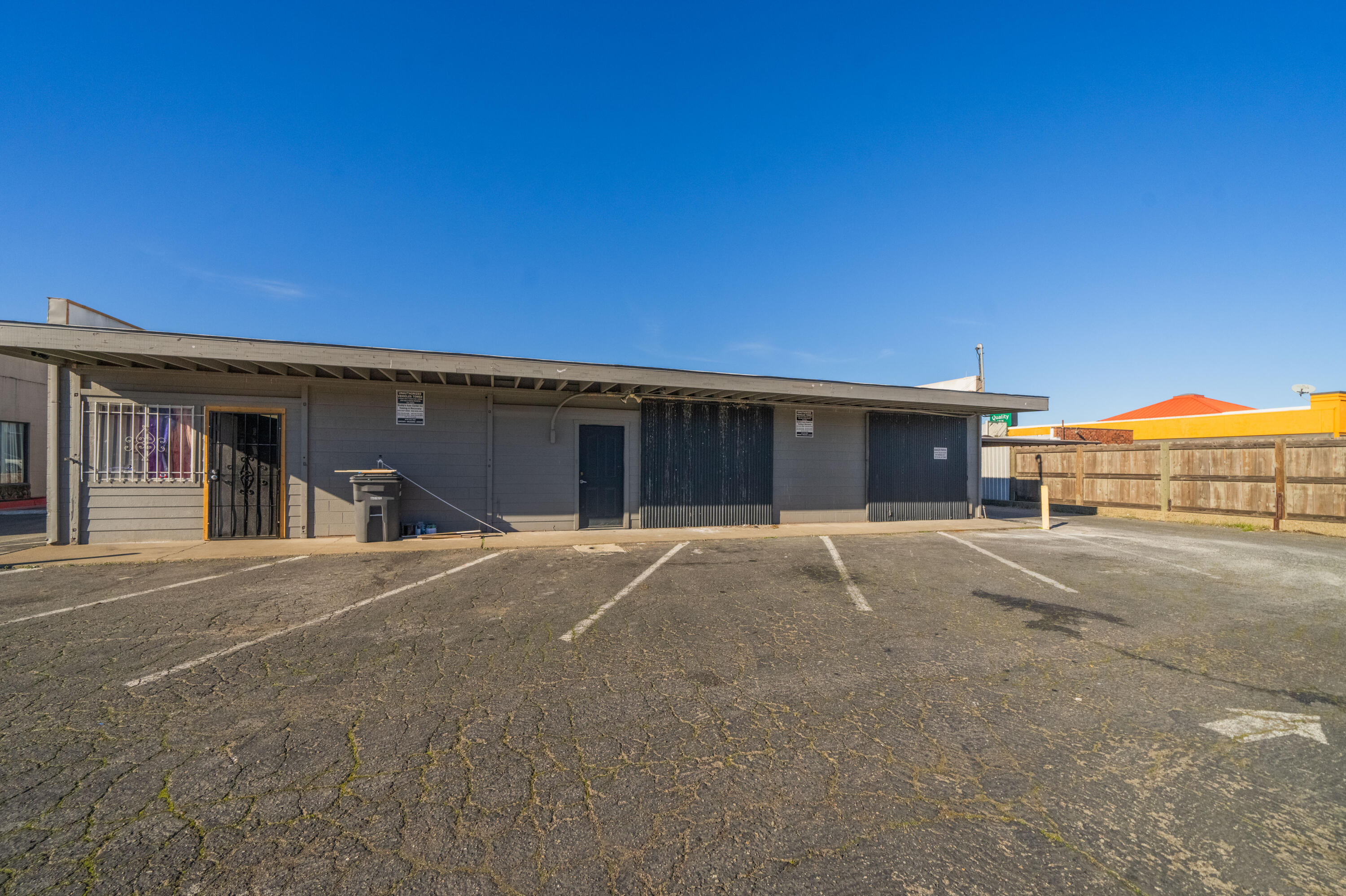 main property photo 9