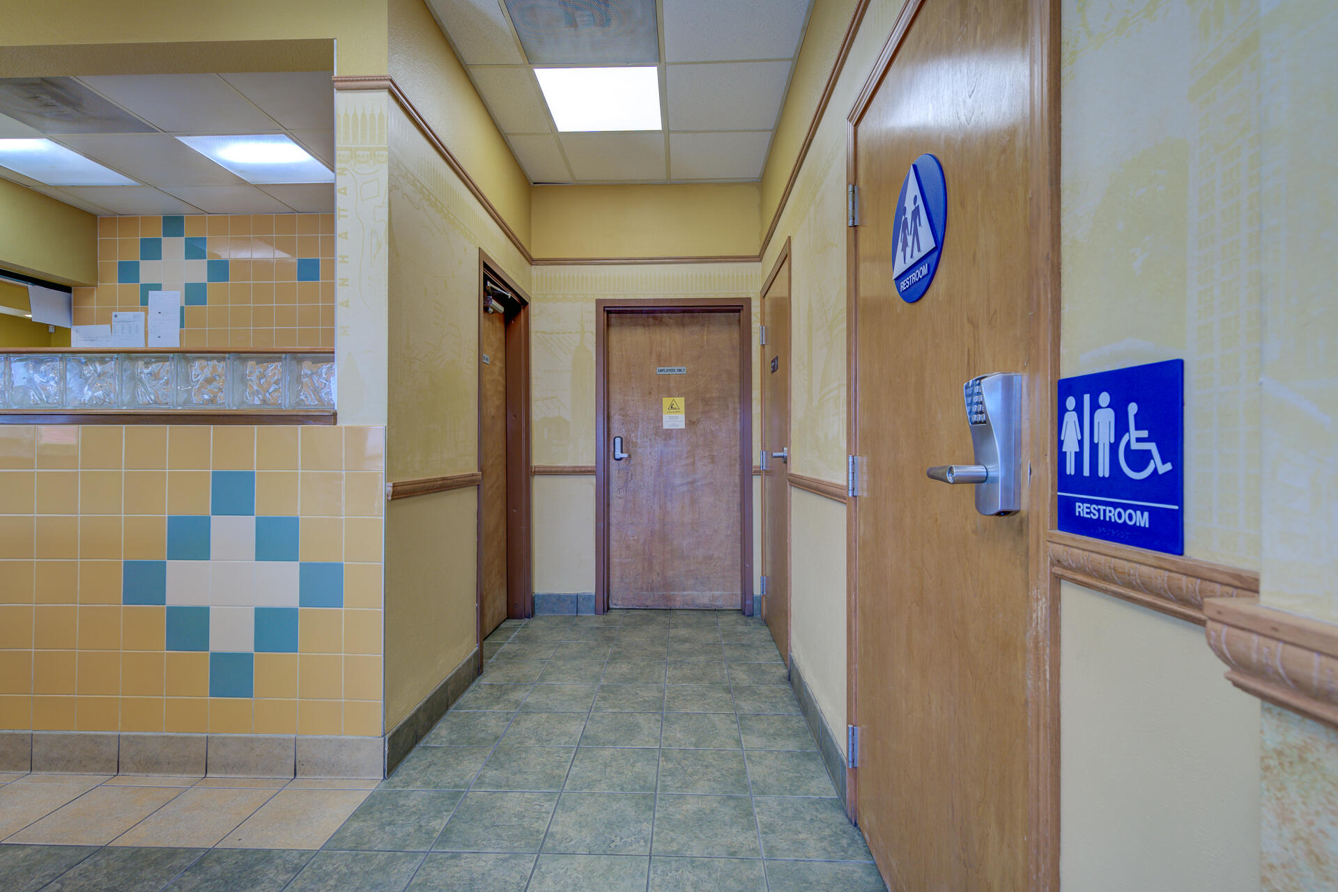 main property photo 10